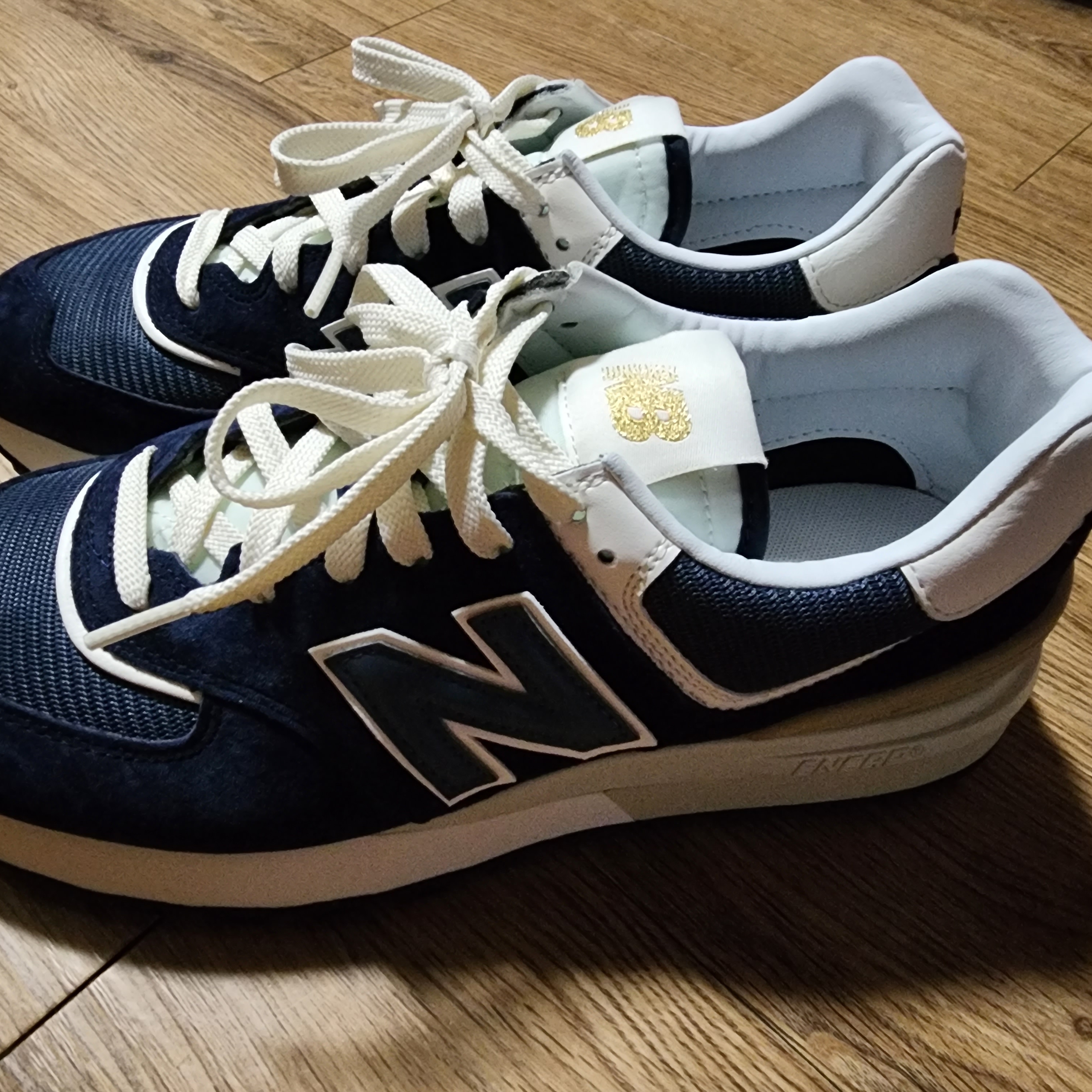 New Balance 574 Legacy Navy 착용 스타일 - 2