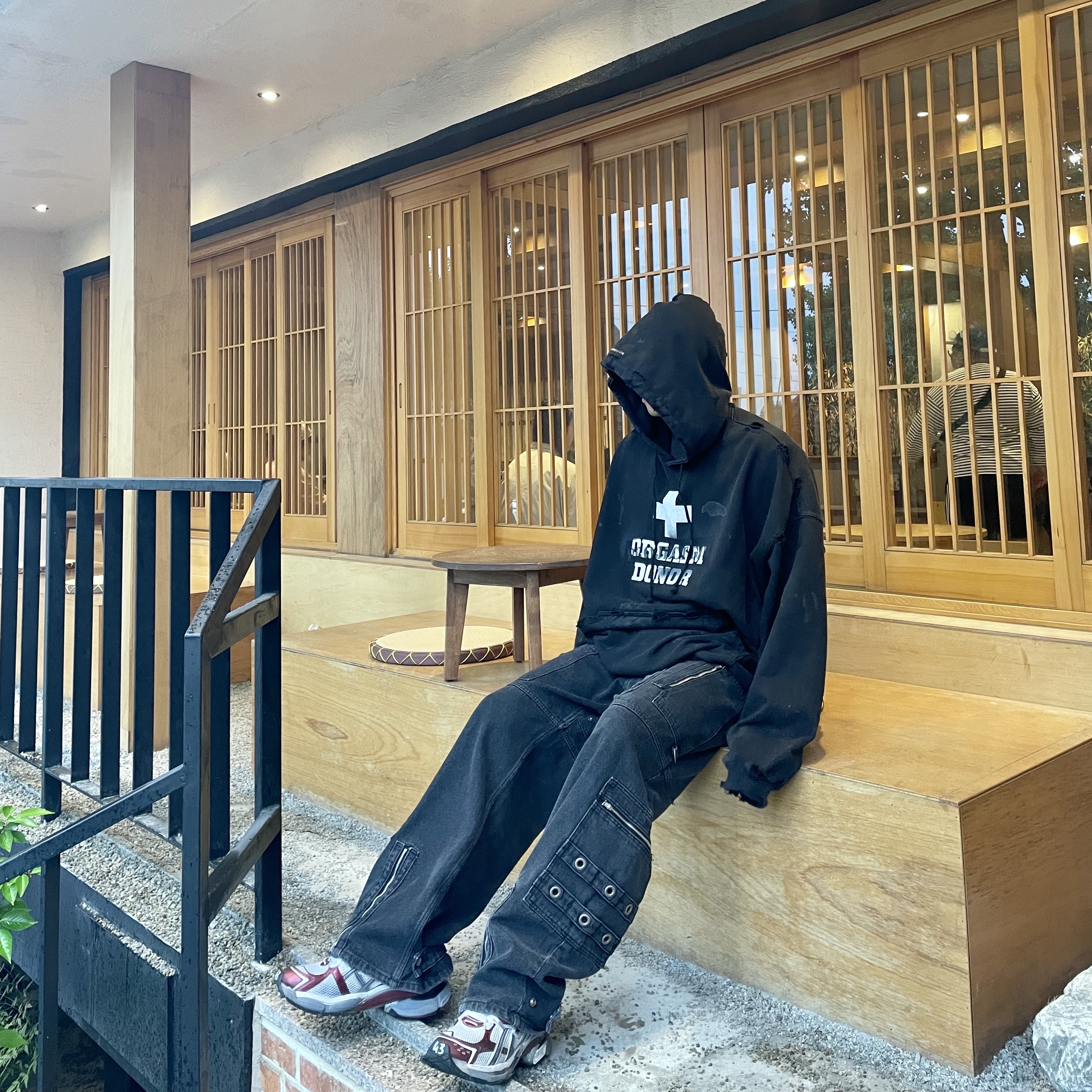 Project G/R Verified Orgasm Donor Hoodie Dirty Black, Project G/R Flight Denim Pants Black 착용 스타일