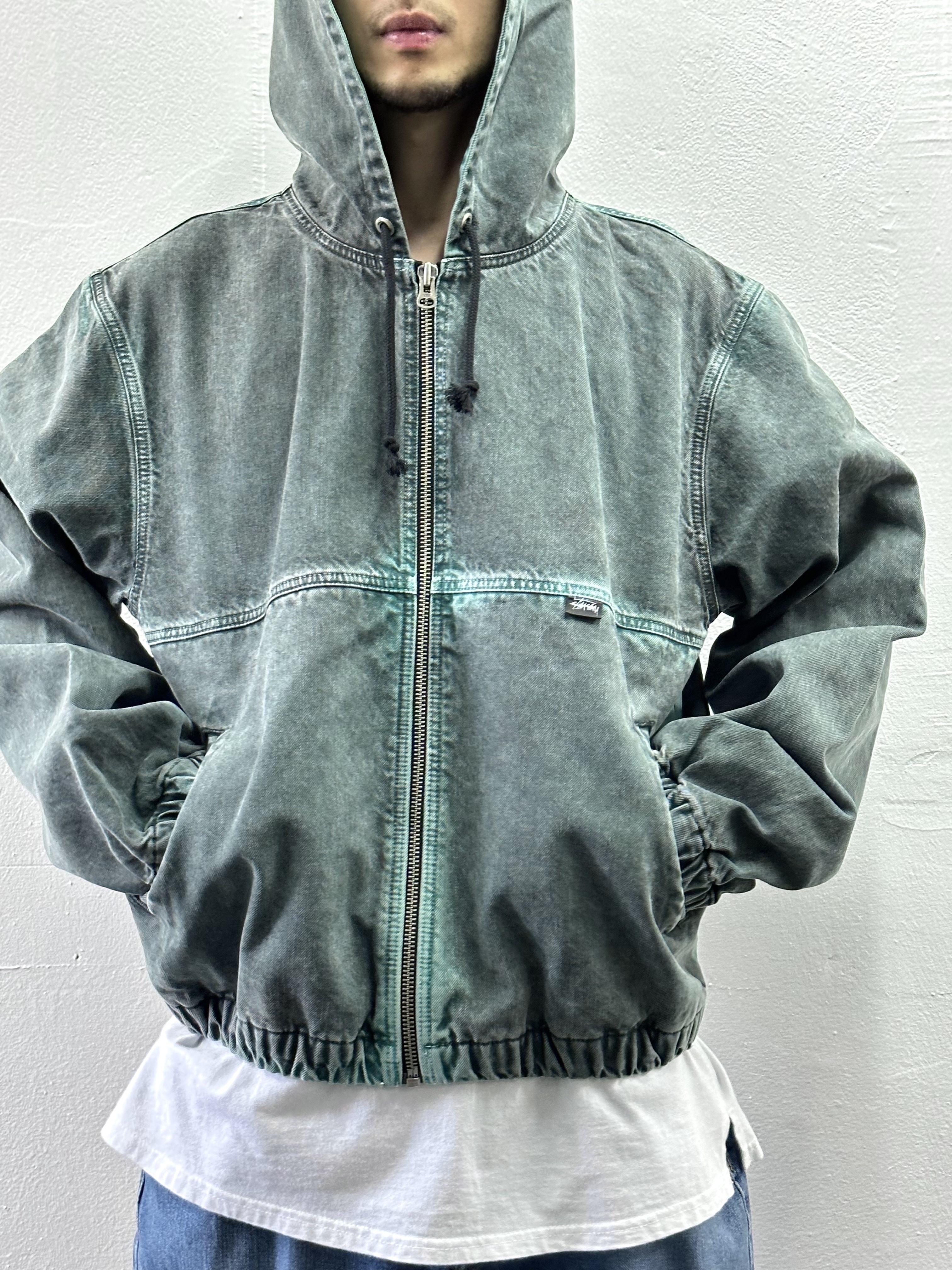 Stussy Spray Dye Hooded Work Jacket Black 착용 스타일