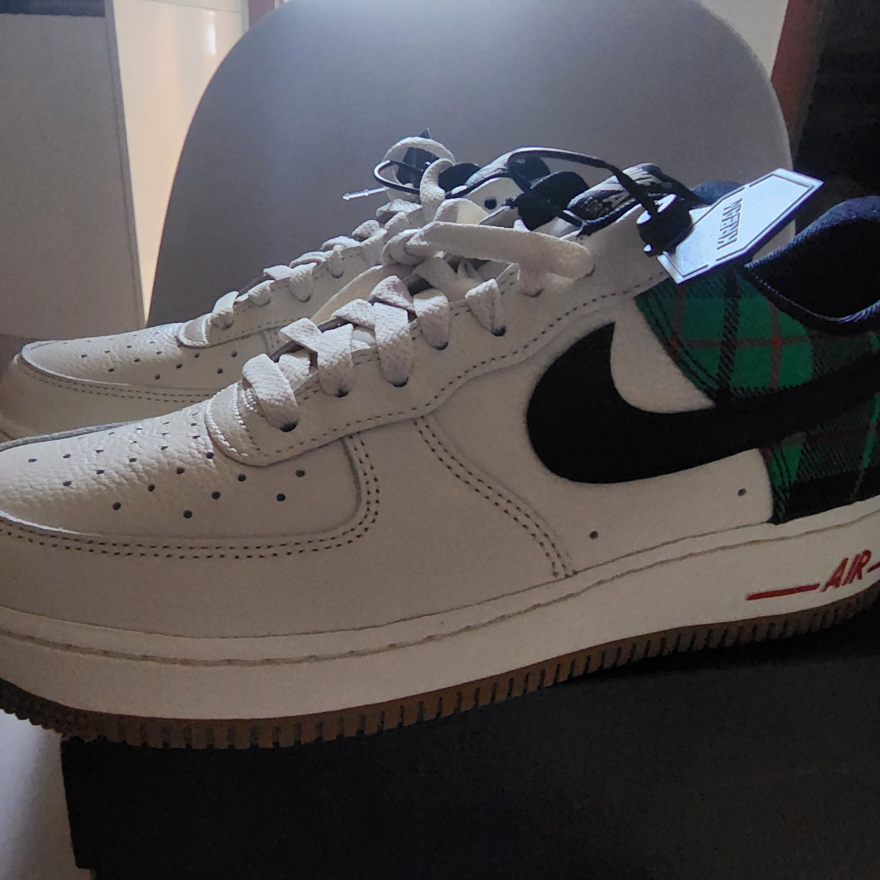 Nike Air Force 1 '07 LX Pale Ivory 착용 스타일 - 5