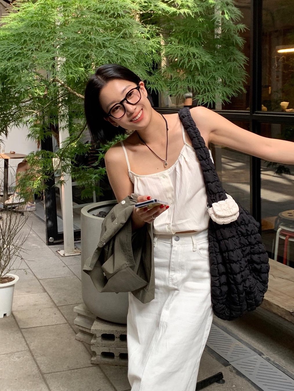 COS Quilted Micro Bag Off White 착용 스타일