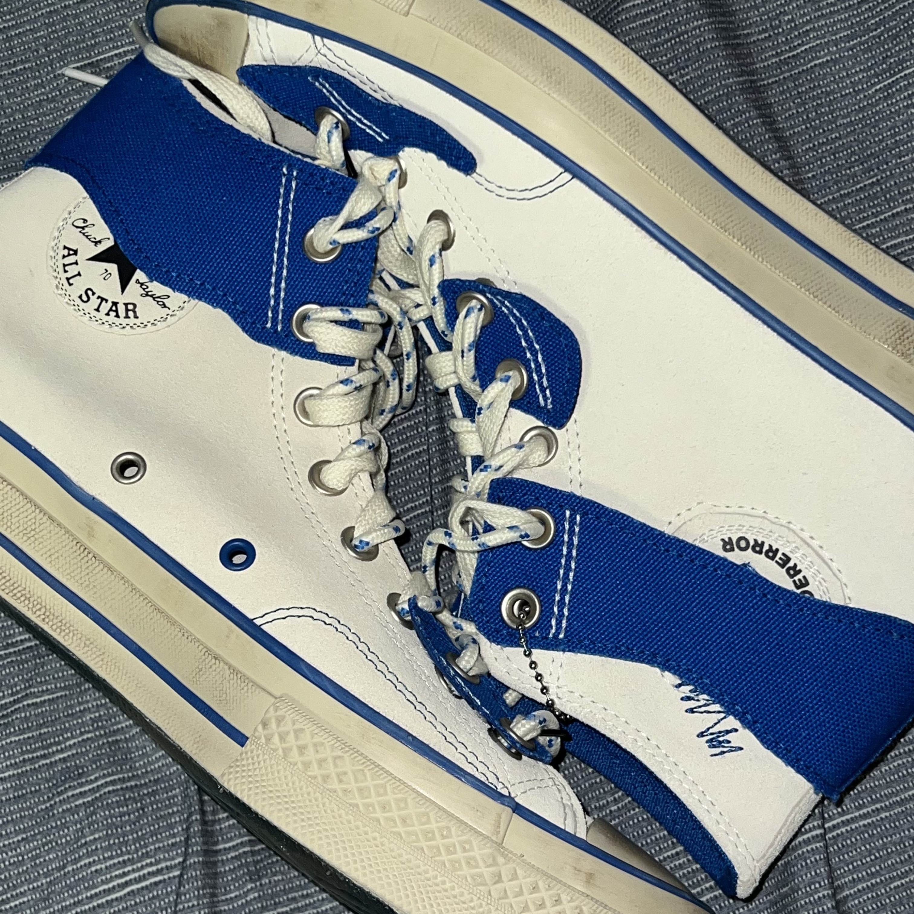 Converse x Ader Error Chuck 70 High White 착용 스타일 - 2