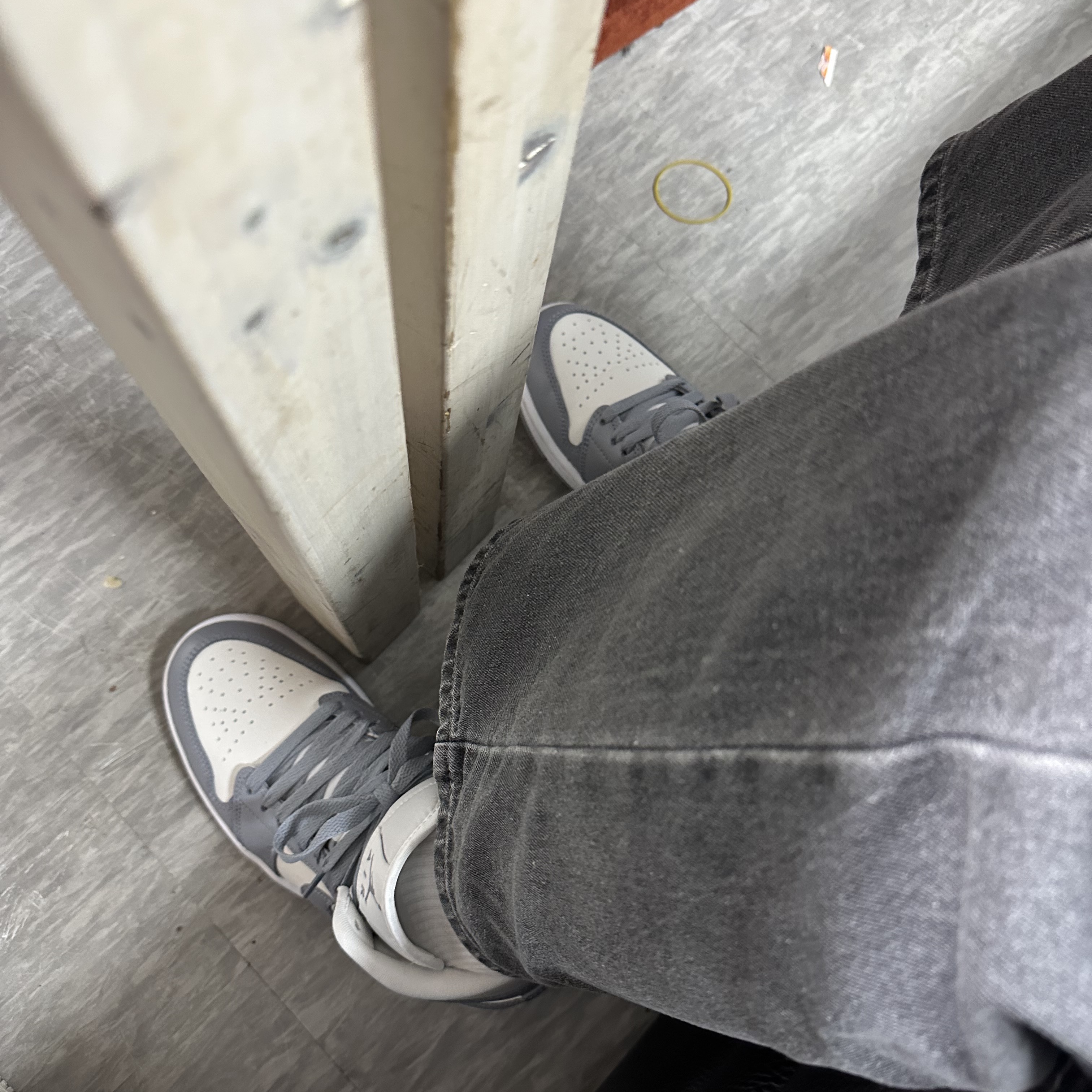 (W) Jordan 1 Mid Sail Stealth 착용 스타일