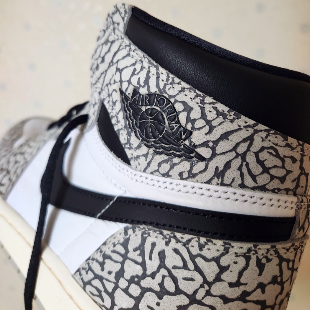 Jordan 1 Retro High OG White Cement 착용 스타일 - 4