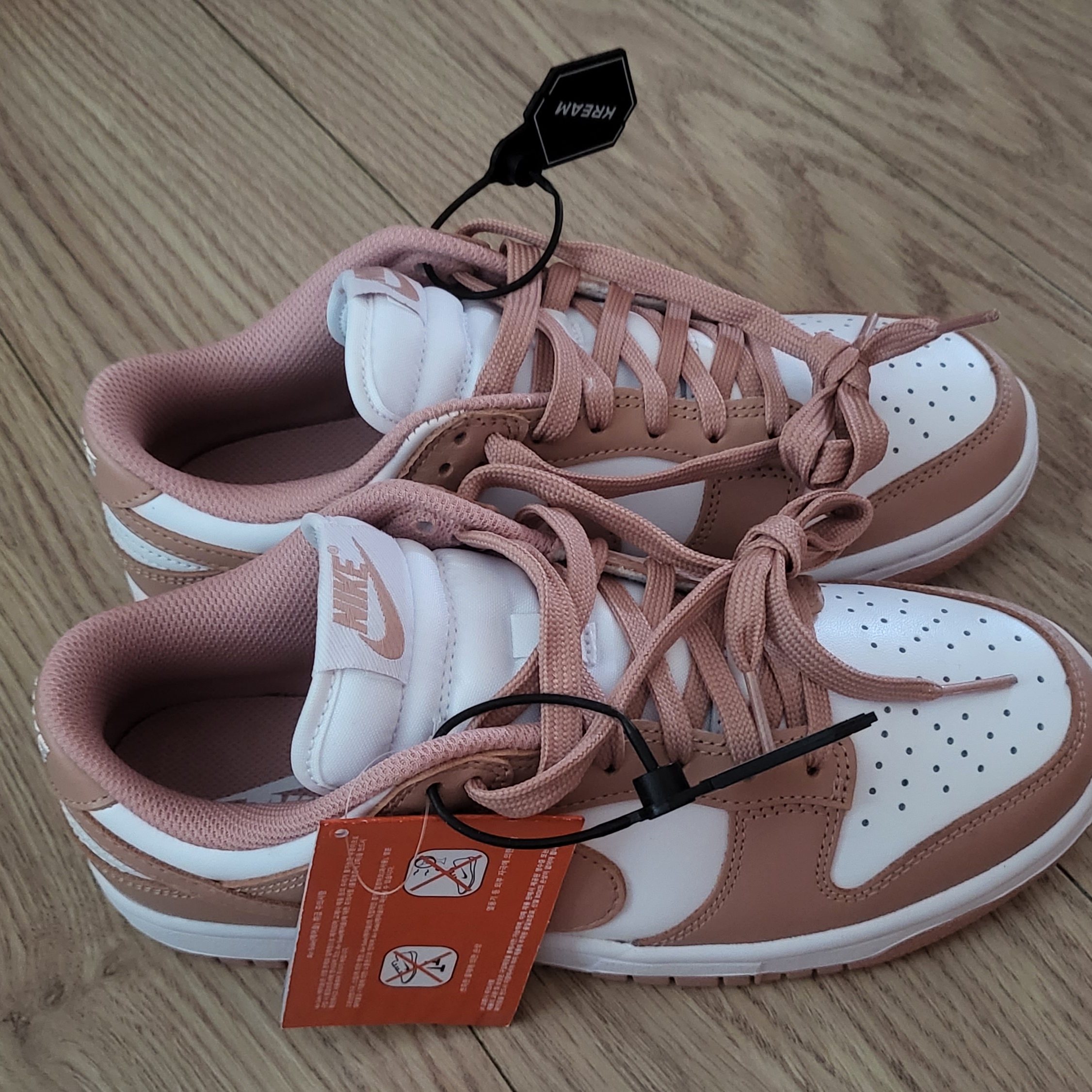 (W) Nike Dunk Low Rose Whisper 착용 스타일