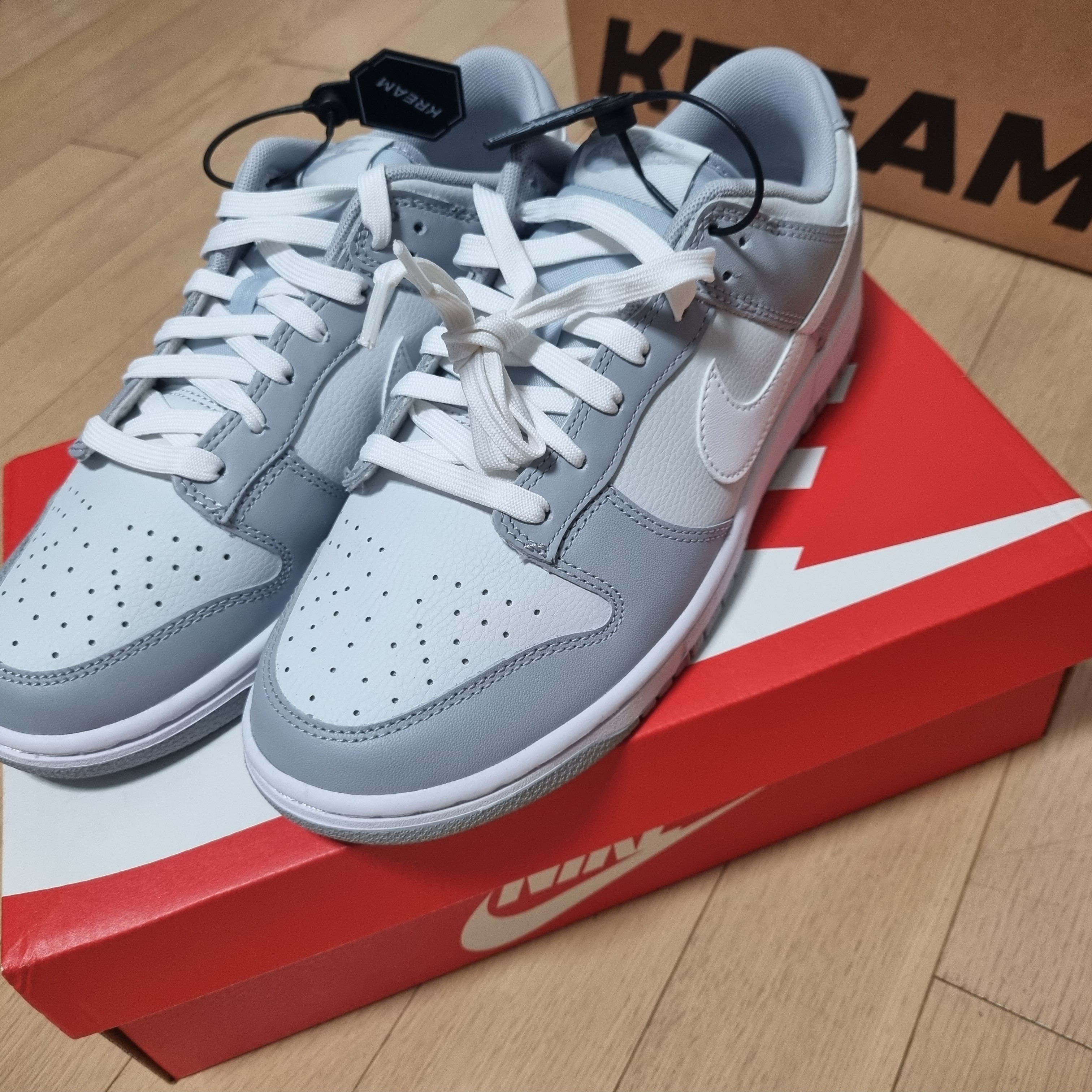 Nike Dunk Low Retro Wolf Grey 착용 스타일