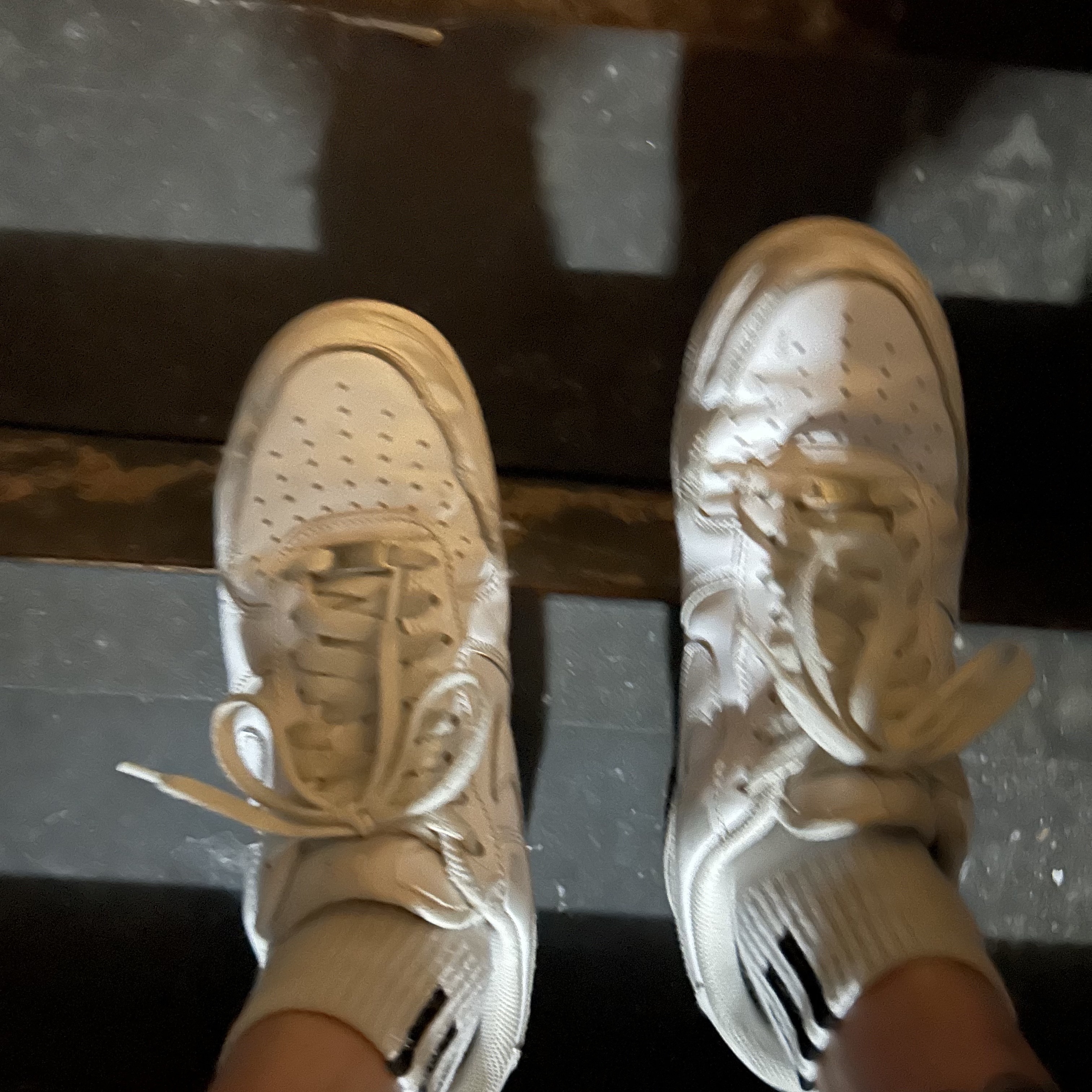 Nike Air Force 1 '07 Low White 착용 스타일