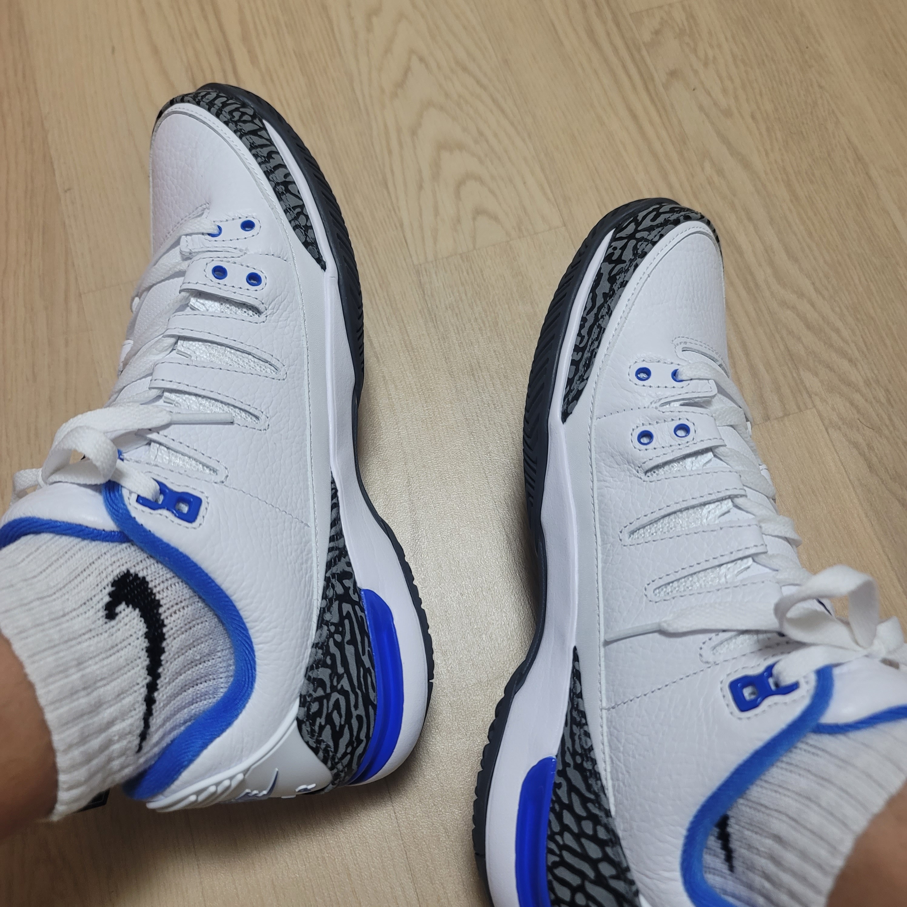 Nike Court Air Zoom Vapor AJ3 Racer Blue 착용 스타일 - 2