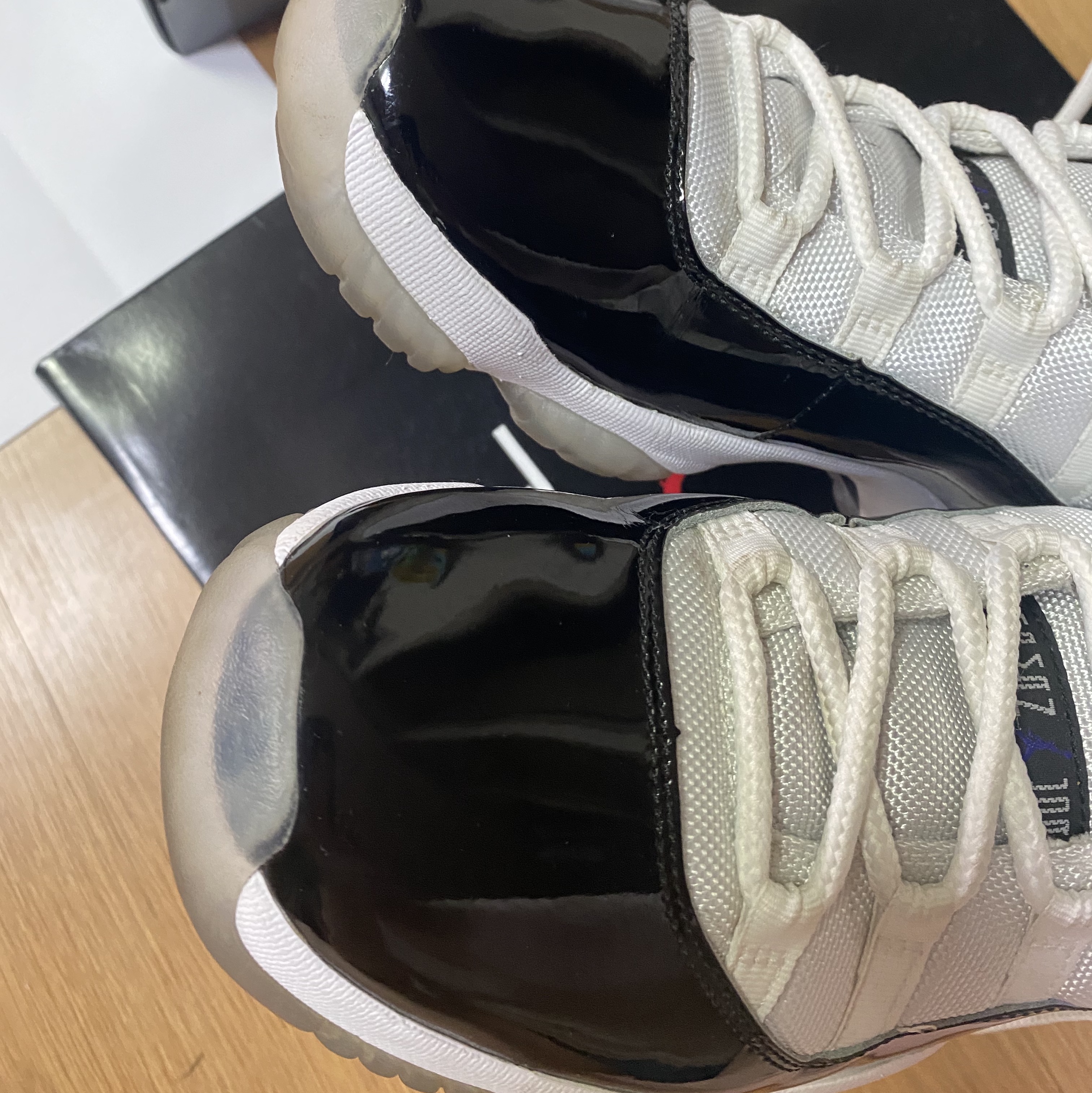 Jordan 11 Retro Concord 2018 착용 스타일