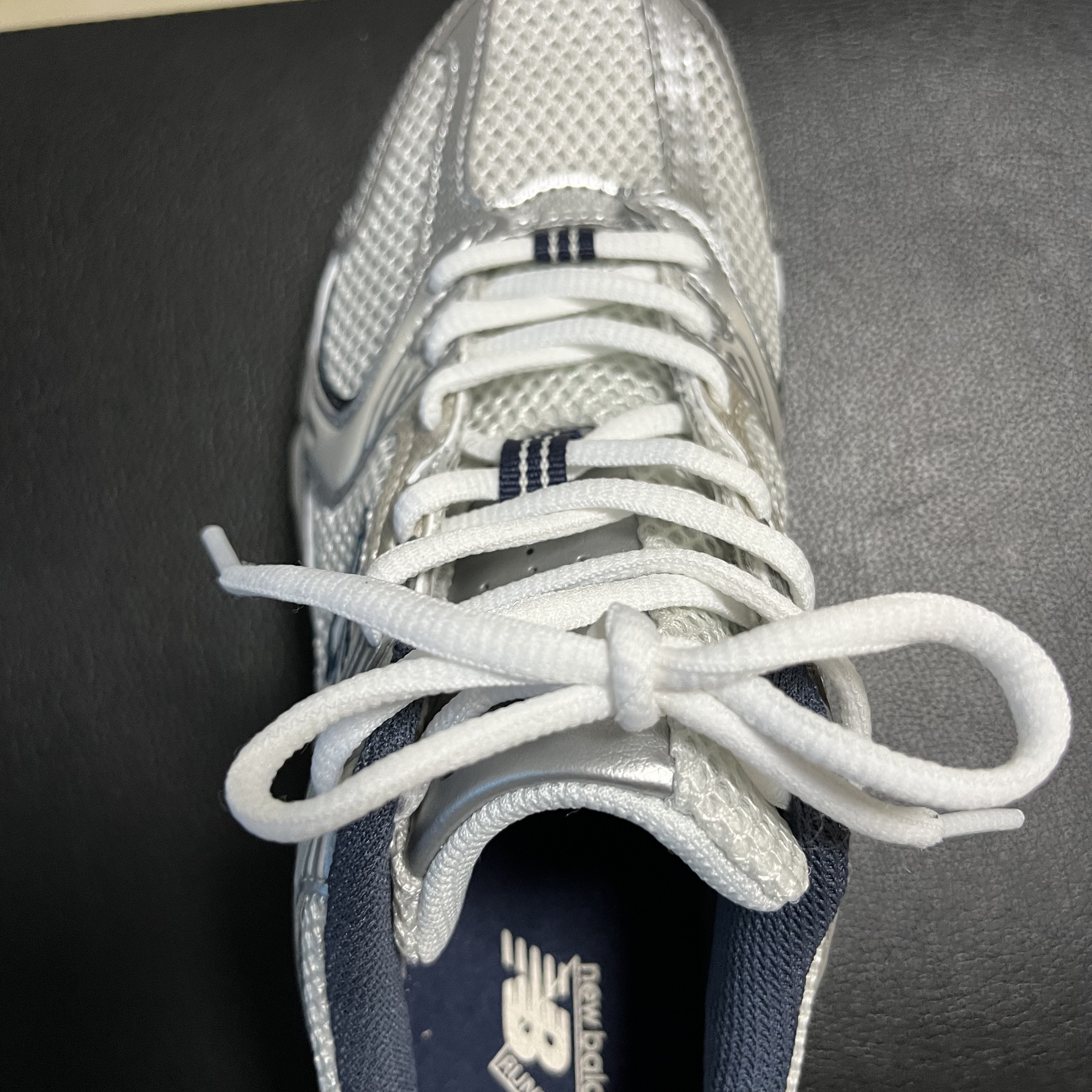 New Balance 530 Steel Grey 착용 스타일 - 3