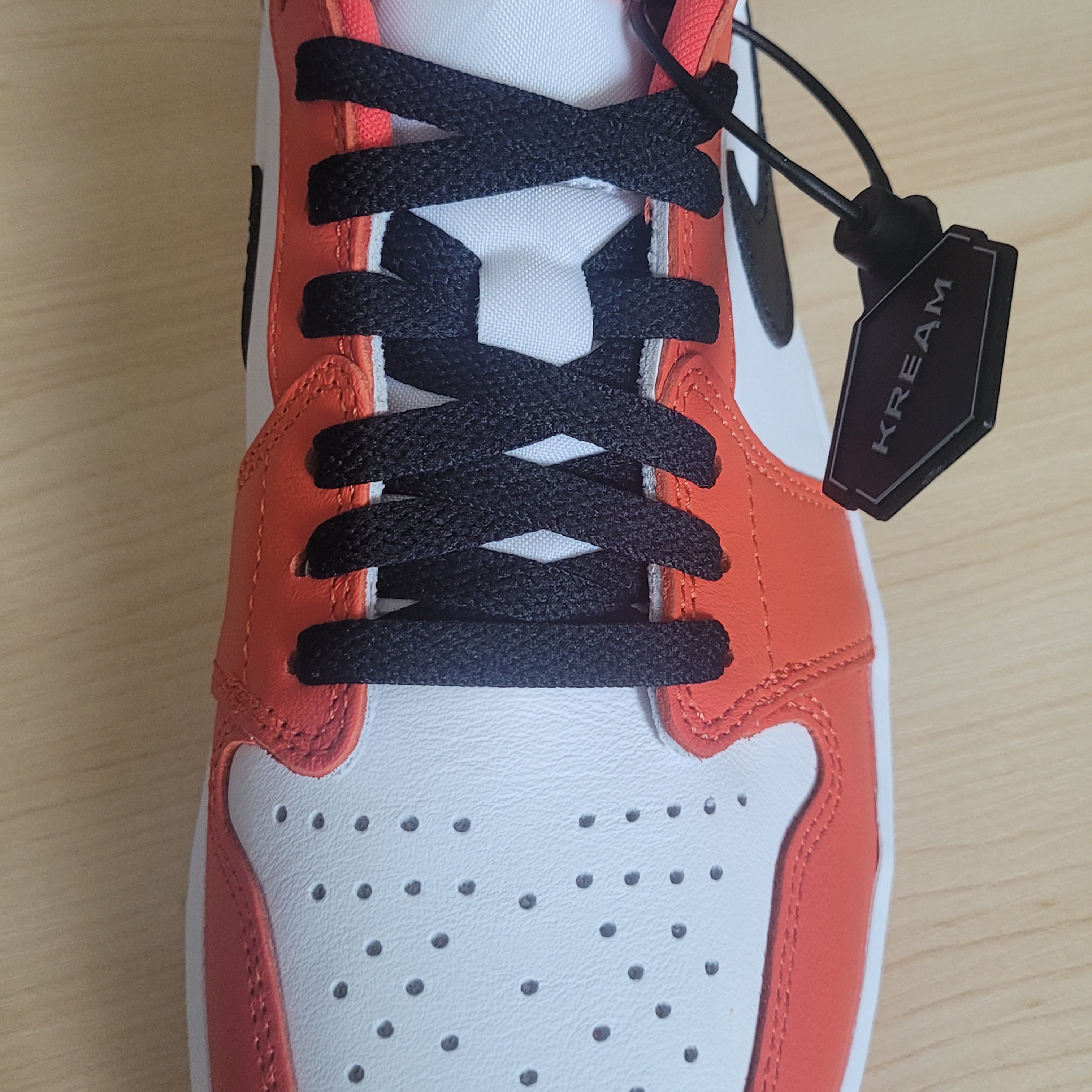 Jordan 1 Low OG Starfish 착용 스타일