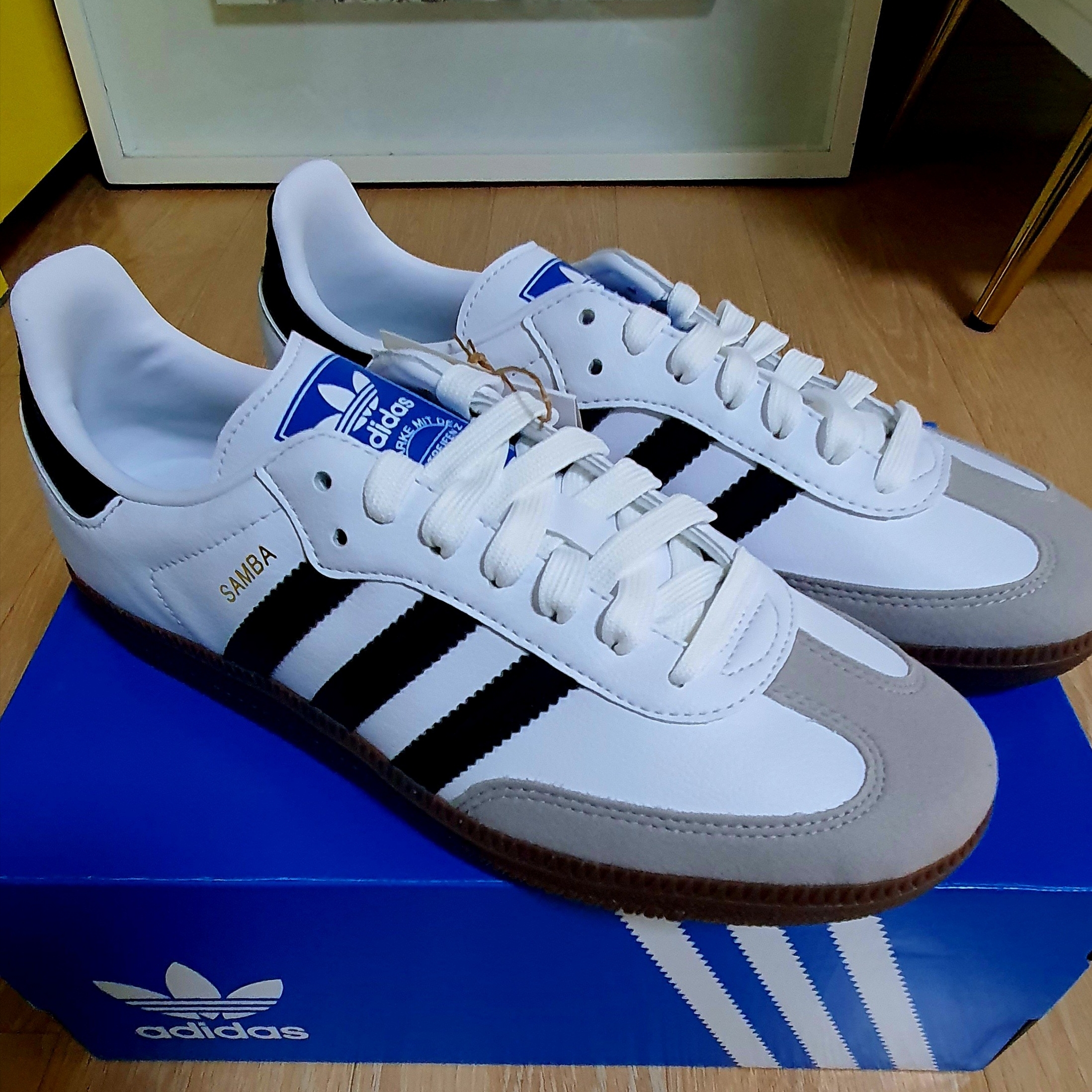 Adidas Samba Vegan White Black 착용 스타일