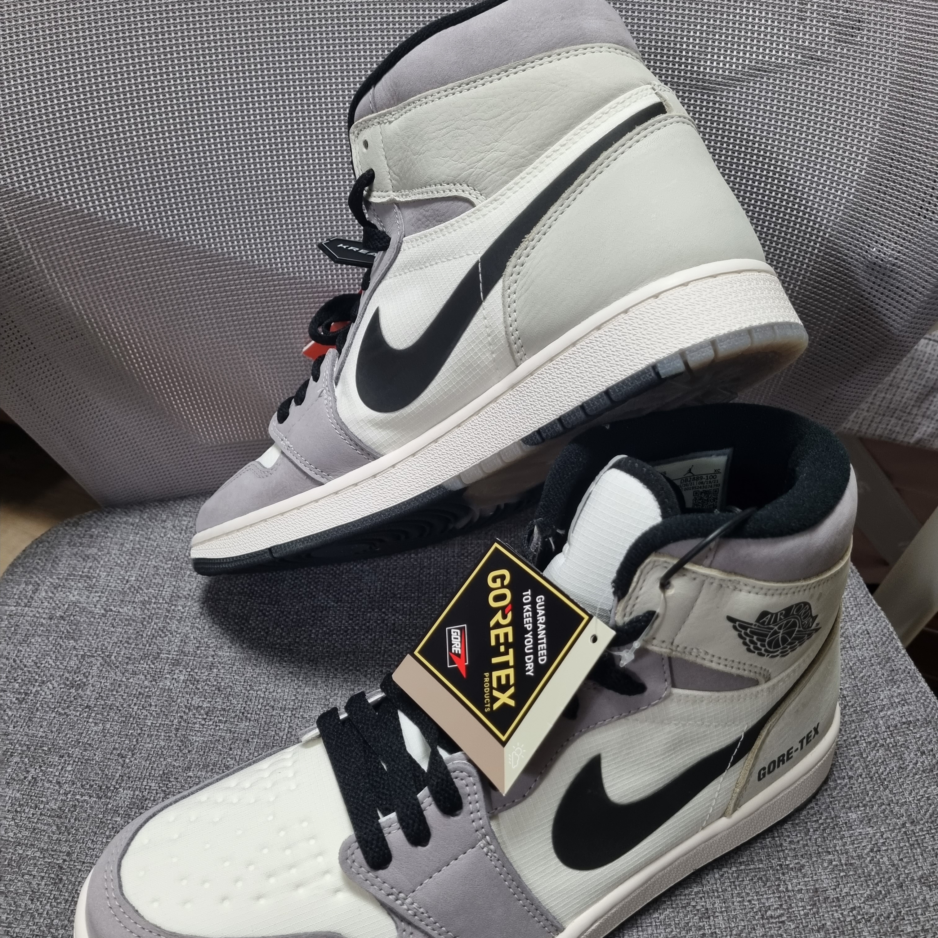 Jordan 1 Element Gore-Tex Sail 착용 스타일