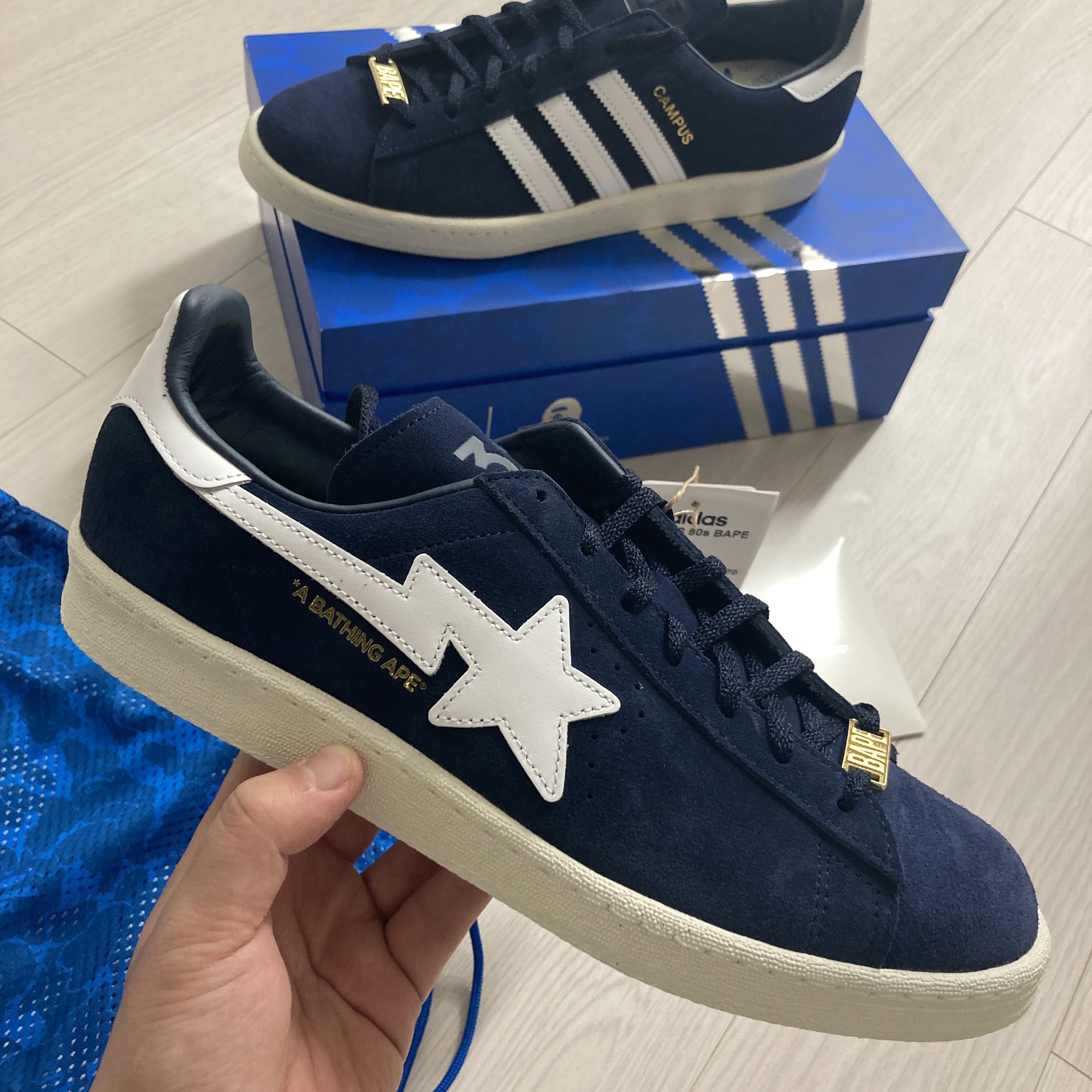 Adidas x BAPE Campus 80s Collegiate Navy 착용 스타일