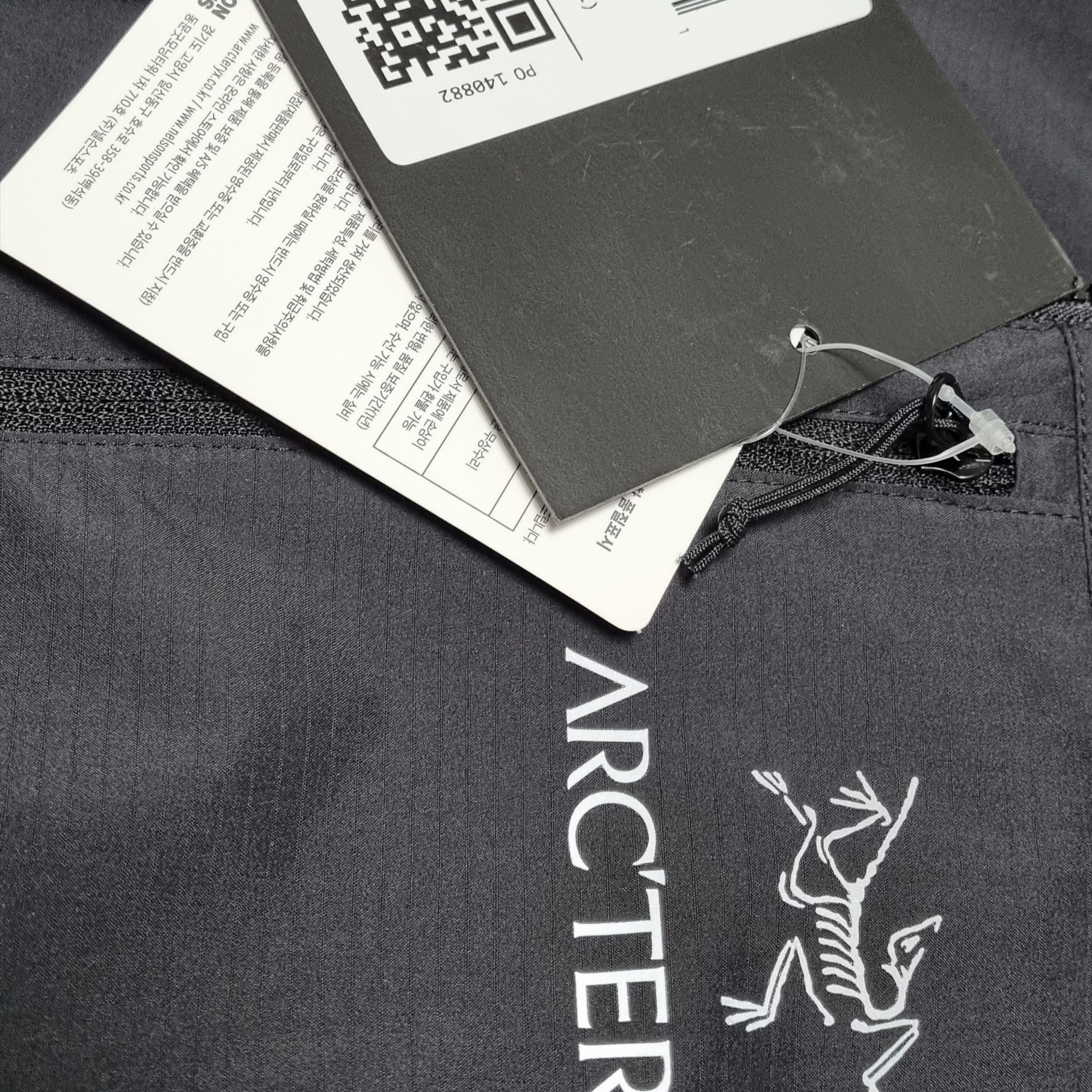 Arc'teryx Squamish Hoody Black 착용 스타일