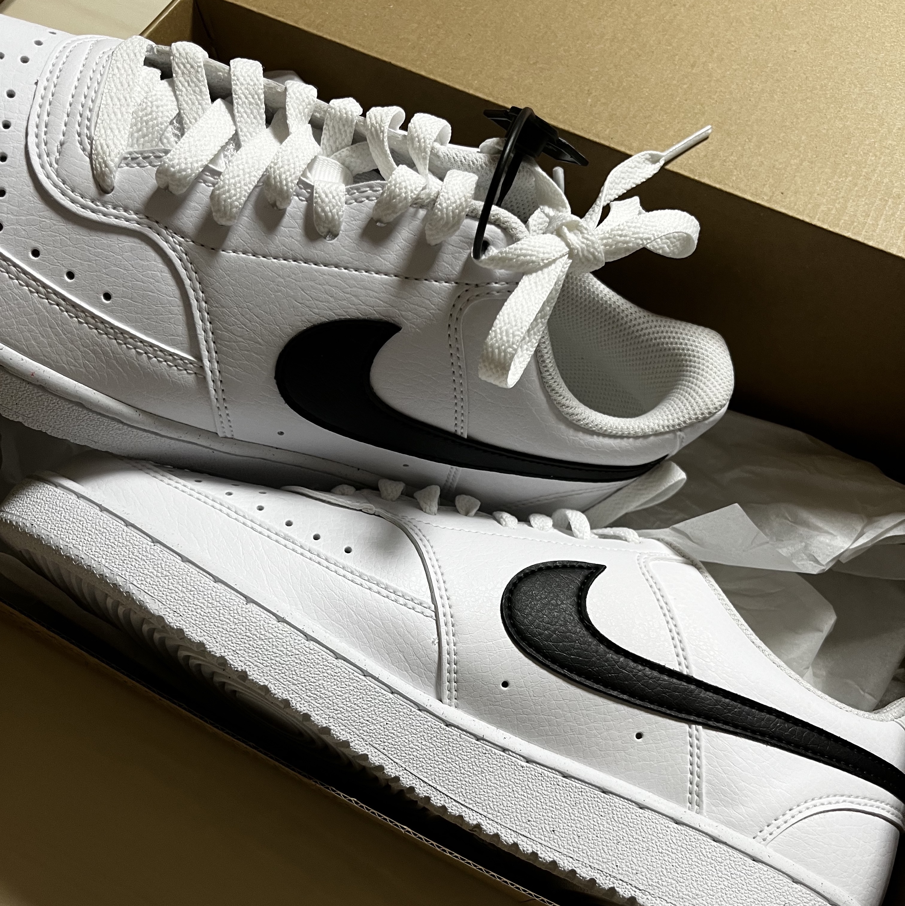 Nike Court Vision Low Next Nature White Black 착용 스타일