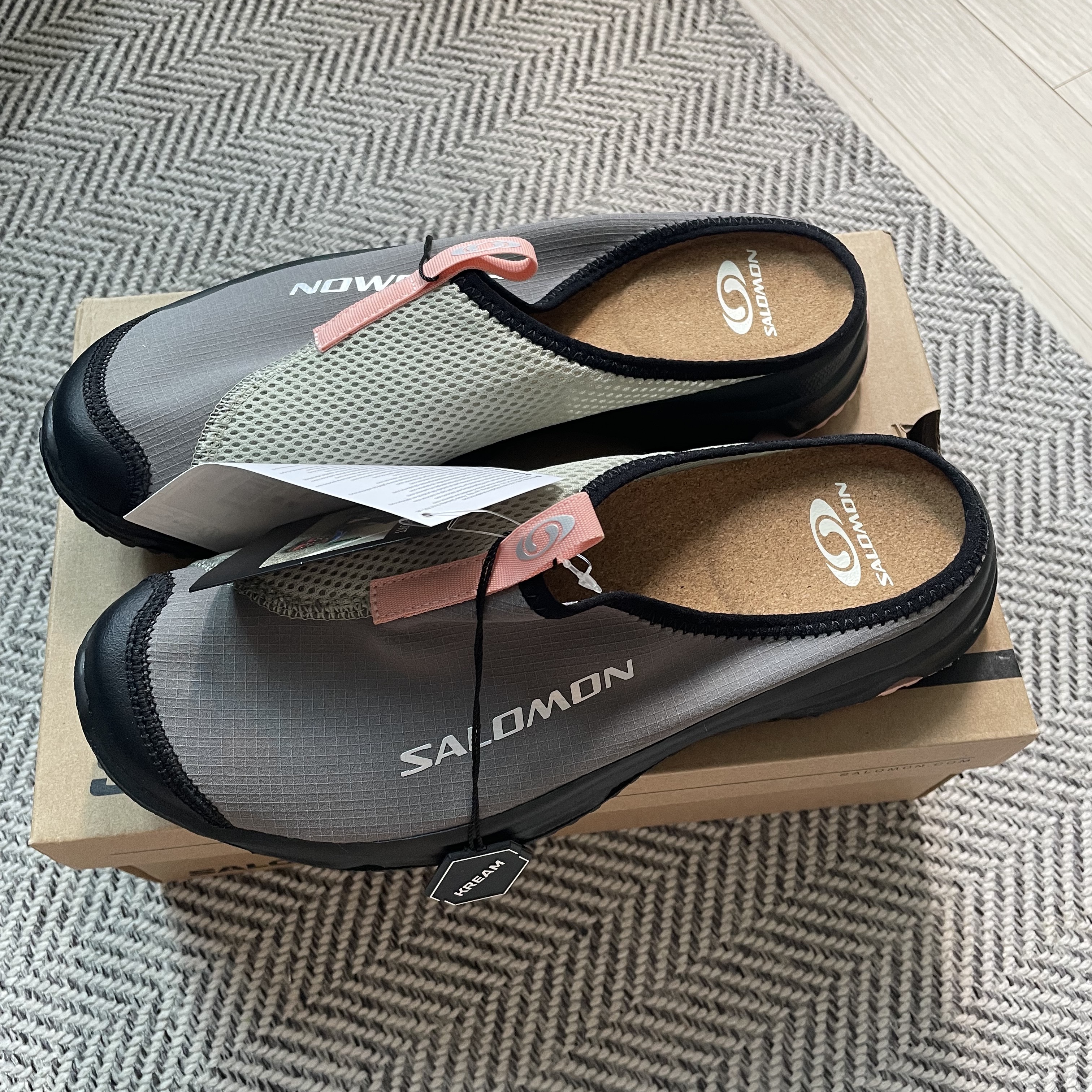 Salomon RX Slide 3.0 Pewter 착용 스타일