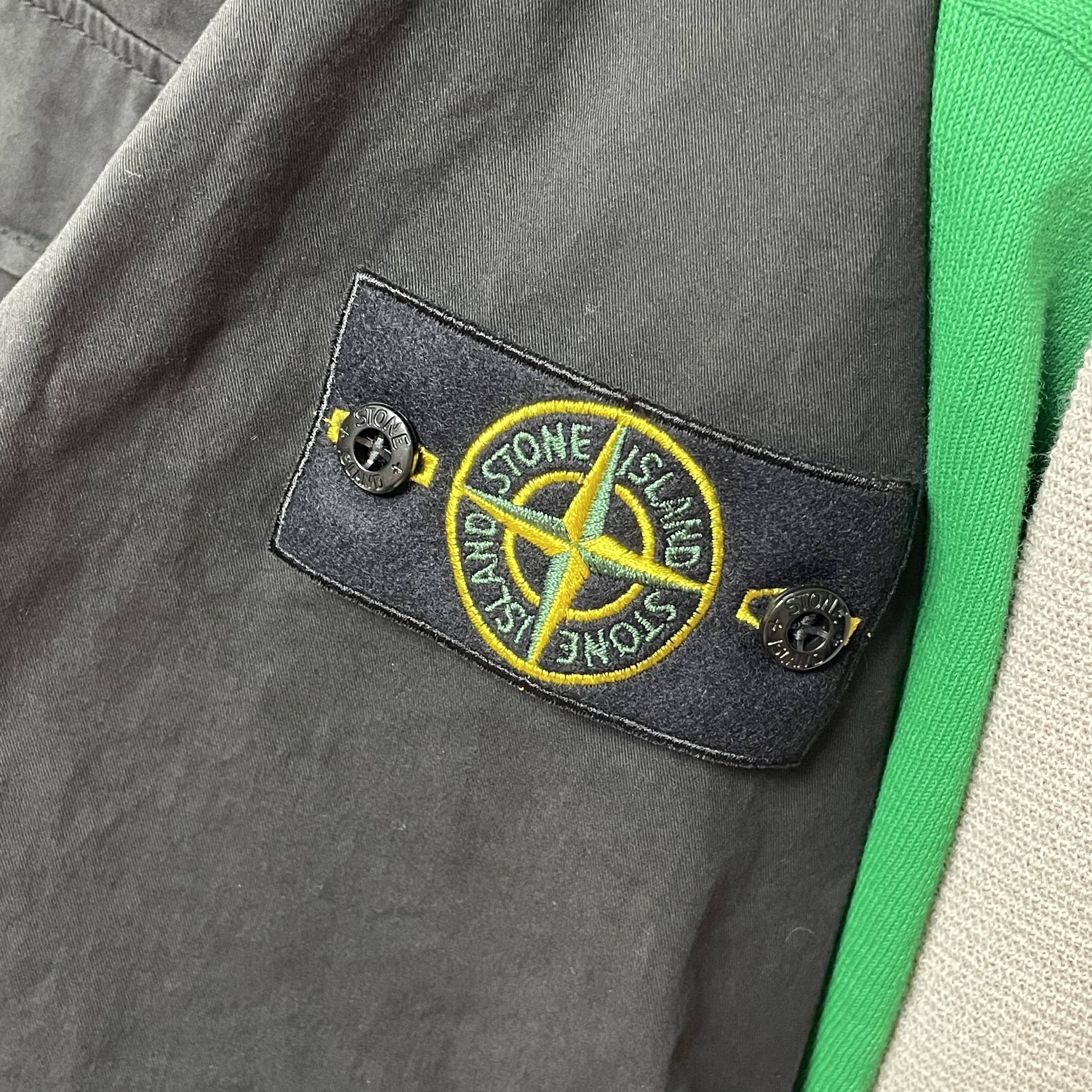 Stone Island 10210 Double Pocket Cotton Overshirt Black - 23SS 착용 스타일