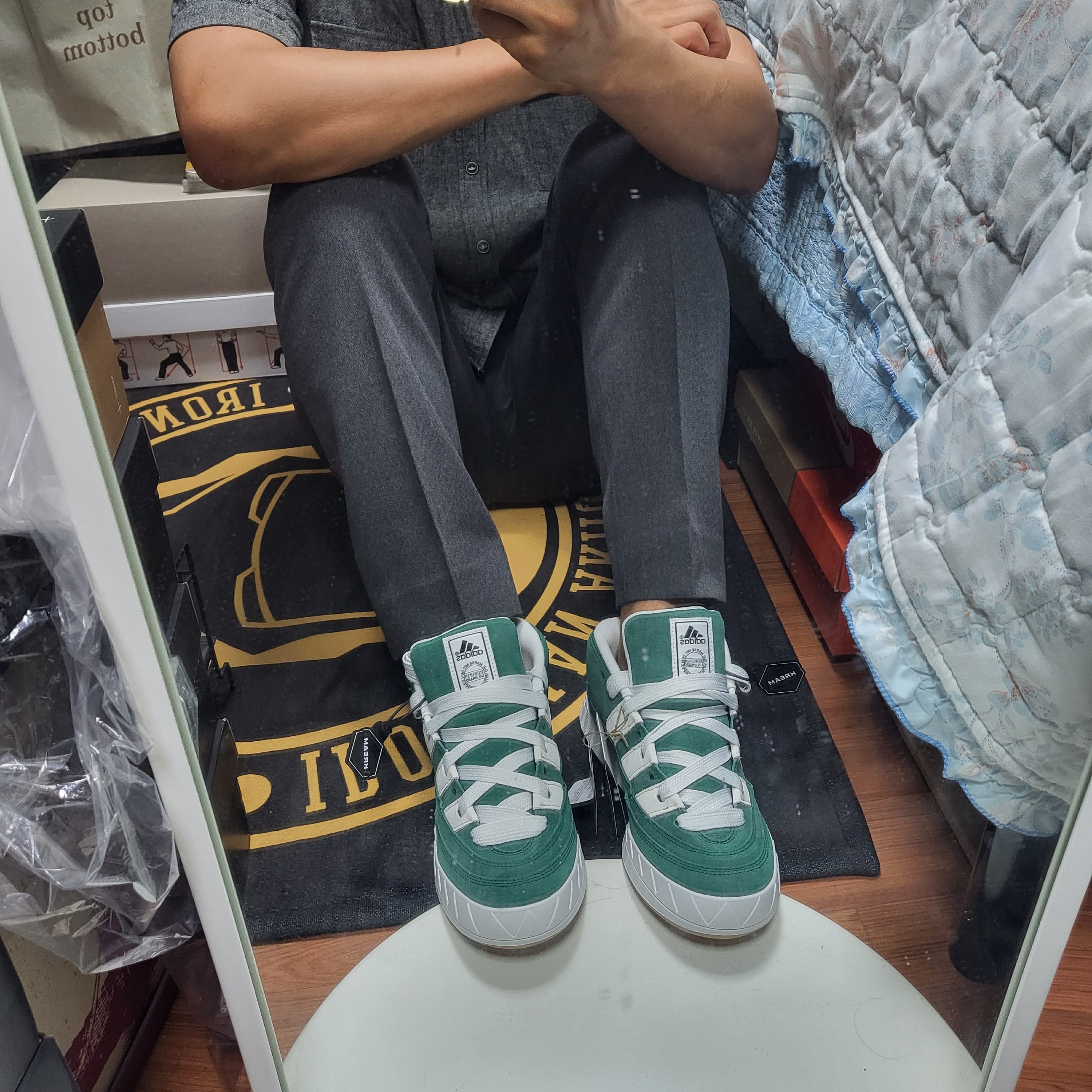 Adidas Adimatic Mid Collegiate Green 착용 스타일