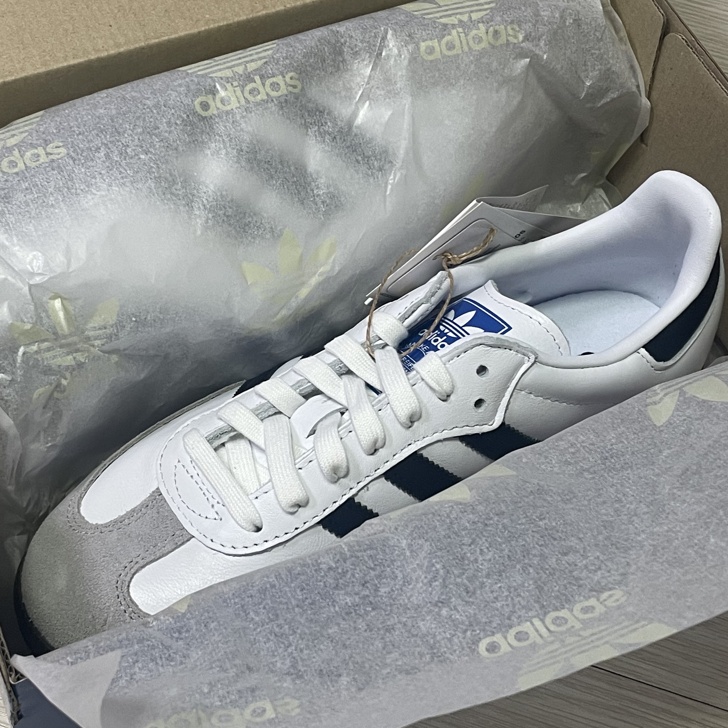 Adidas Samba OG Cloud White 착용 스타일 - 3