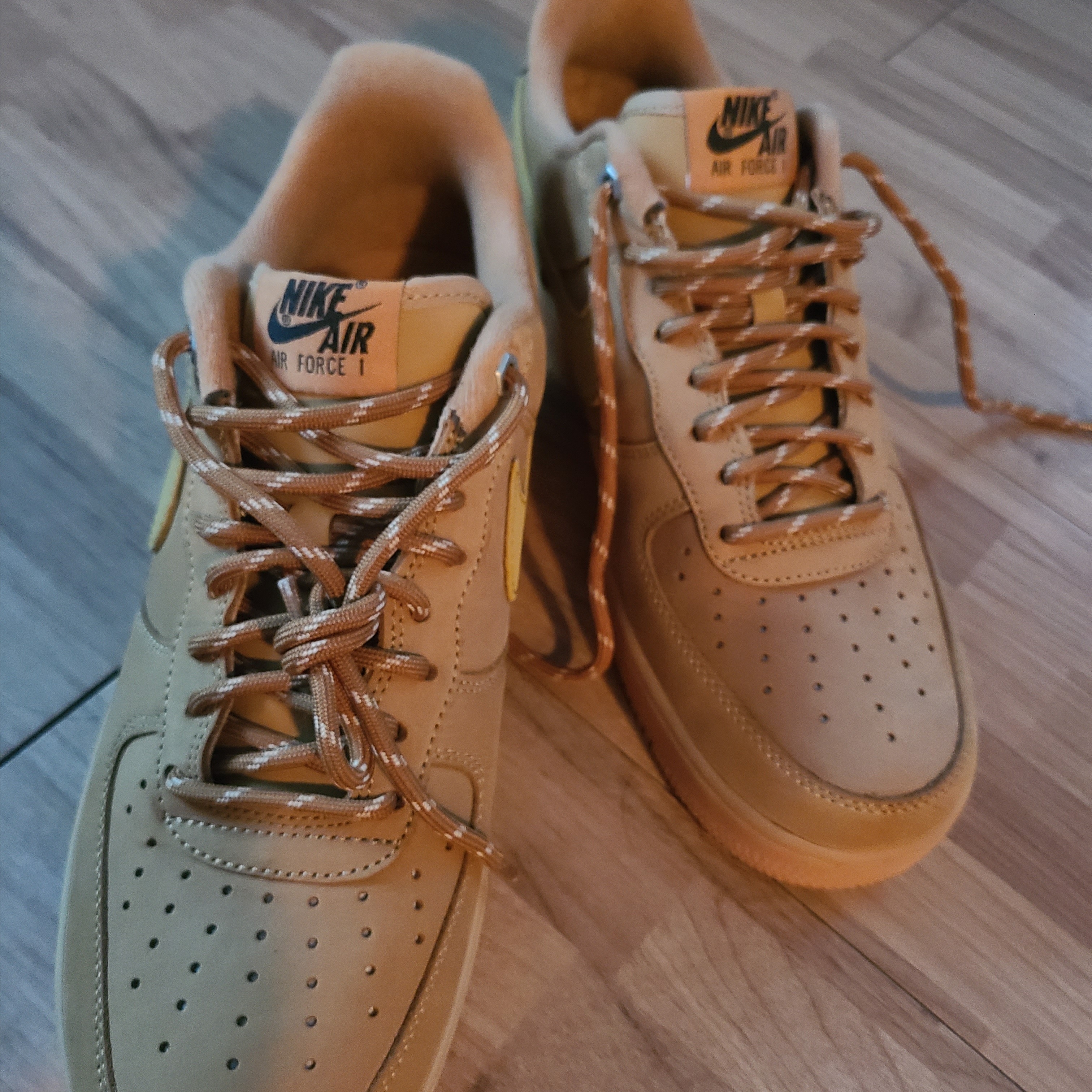 Nike Air Force 1 '07 WB Flax 착용 스타일