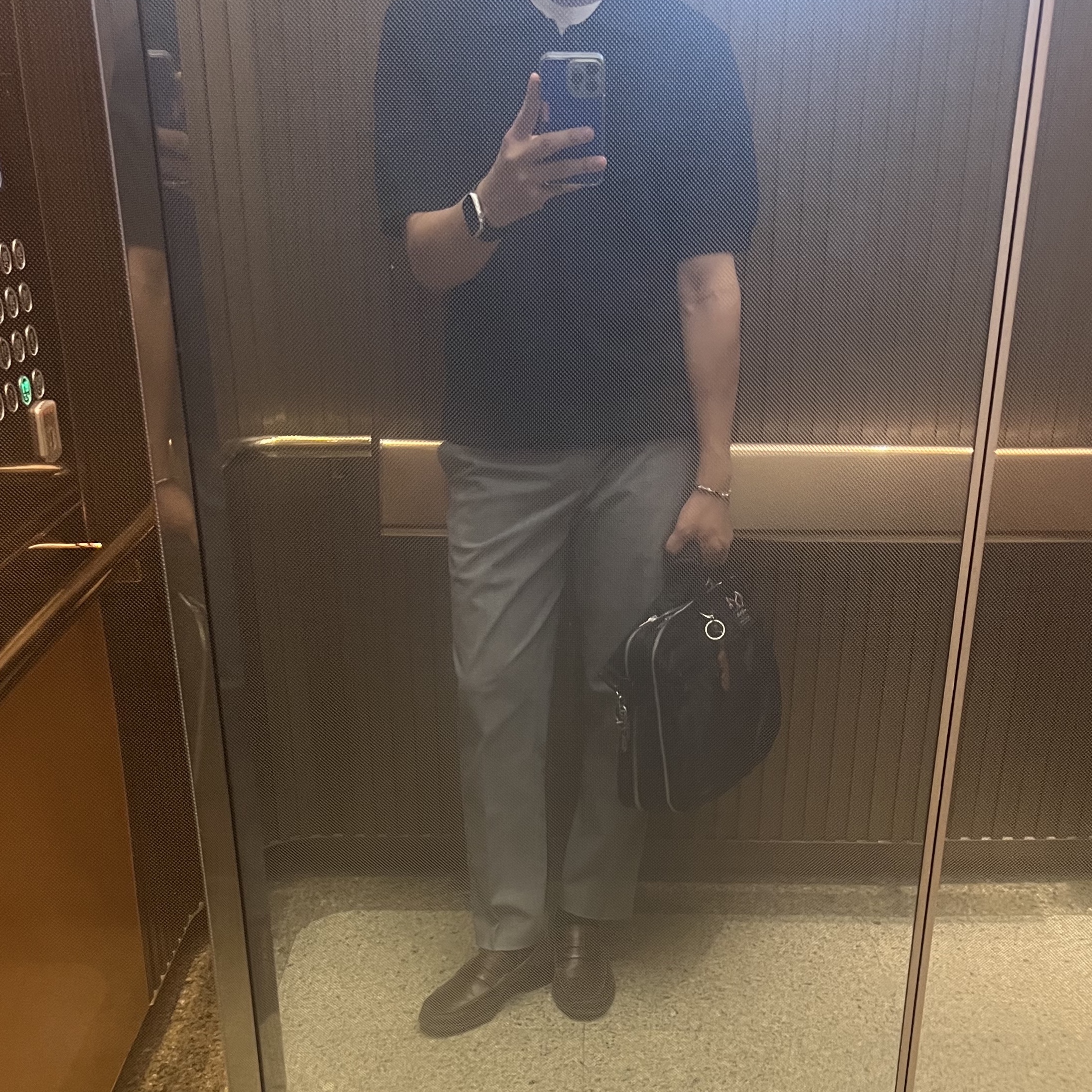 Porter Tanker 2Way Briefcase Black 착용 스타일