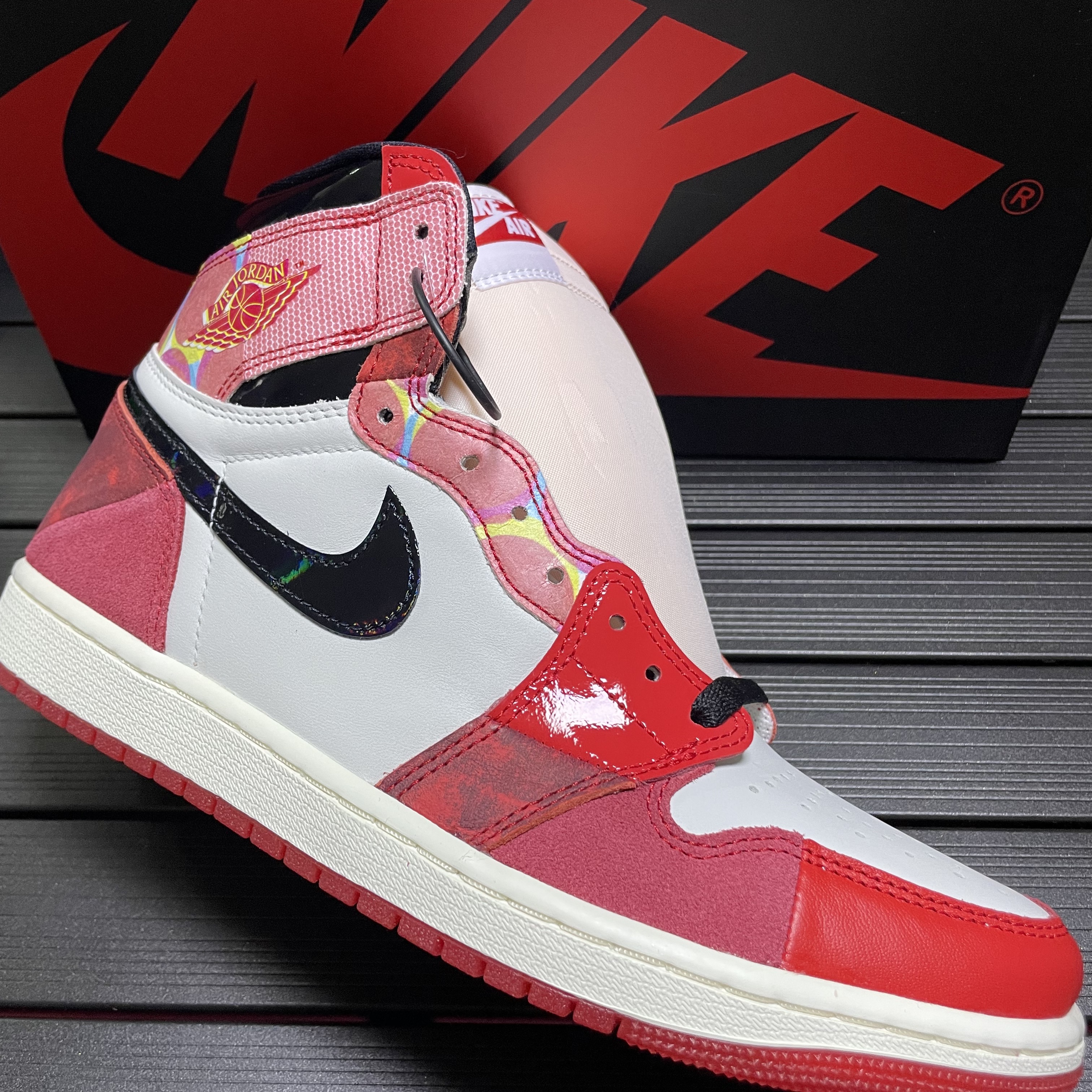 Jordan 1 Retro High Spider-Man Next Chapter 착용 스타일
