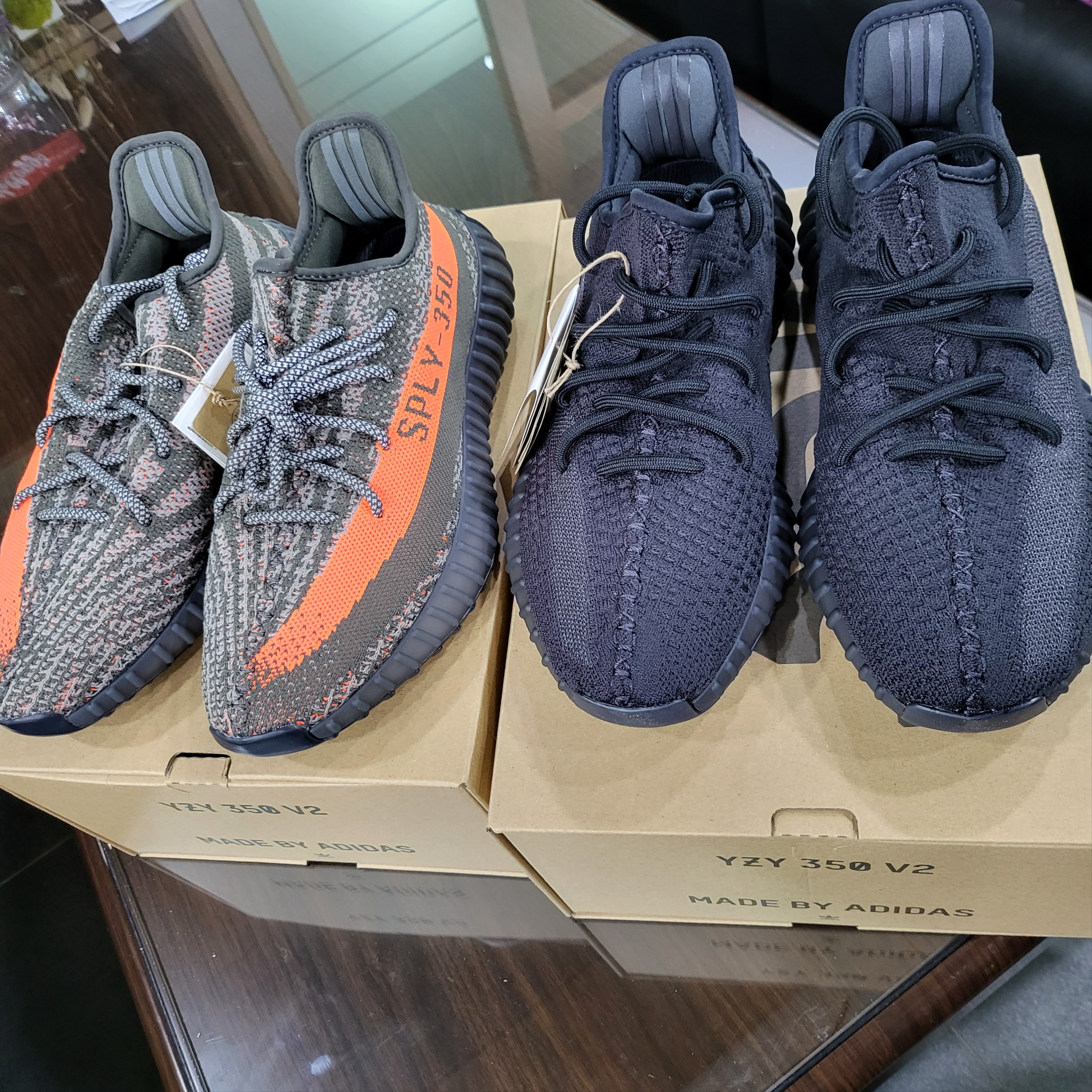 Adidas Yeezy Boost 350 V2 Carbon Beluga, Adidas Yeezy Boost 350 V2 Onyx 착용 스타일