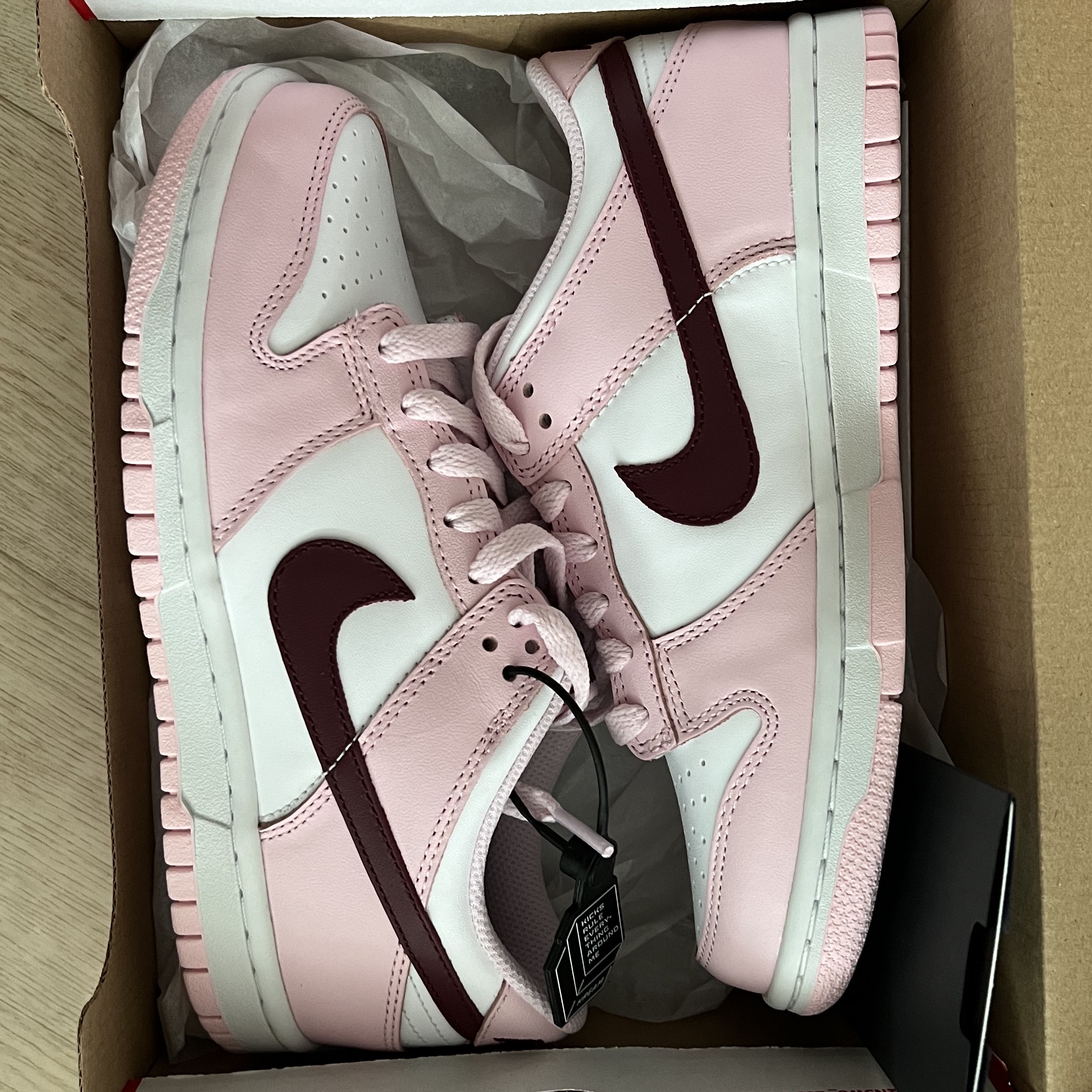 (GS) Nike Dunk Low Pink Foam ์ฐฉ์ฉ ์คํ์ผ