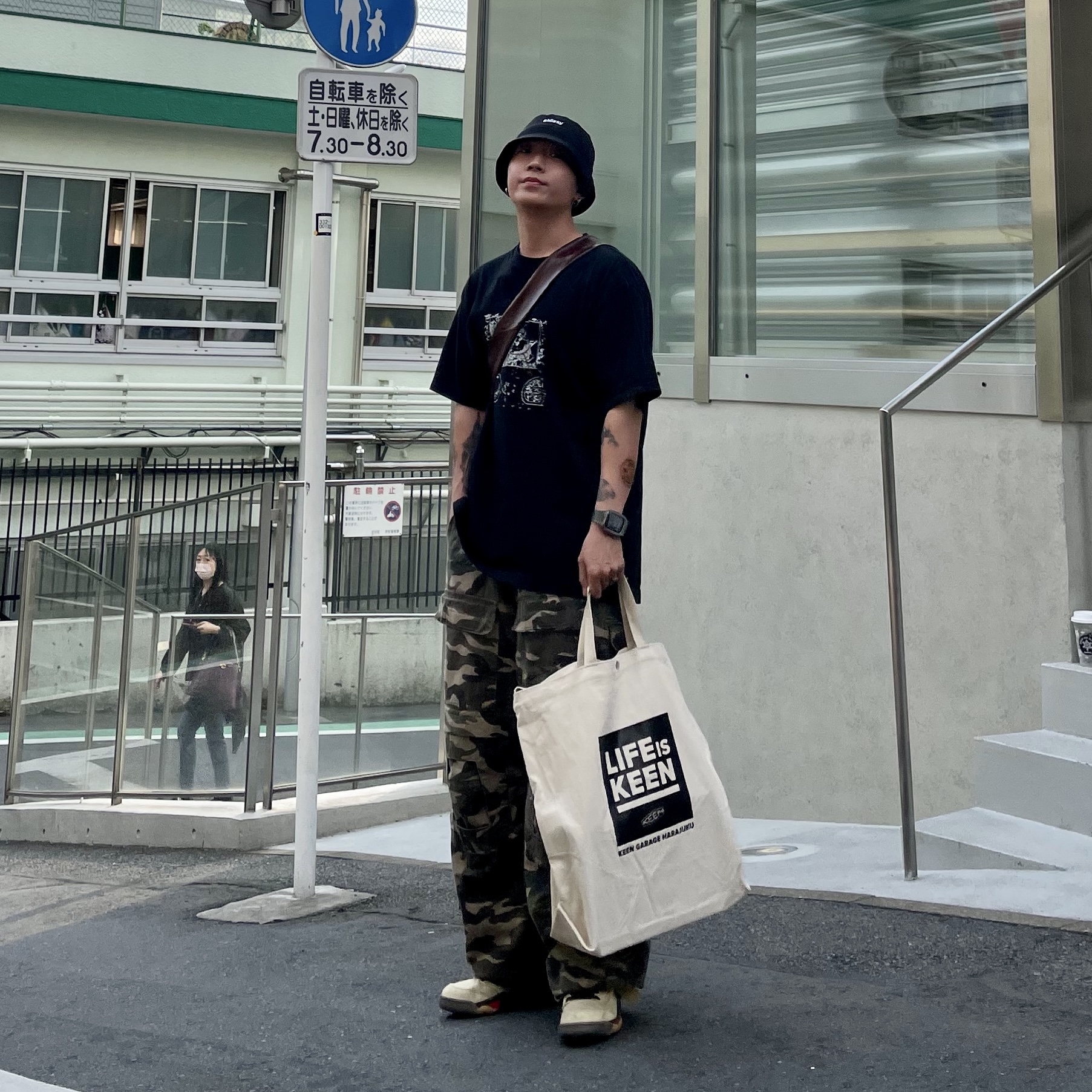 Jordan 5 x Off-White Retro SP Sail Fire Red 착용 스타일