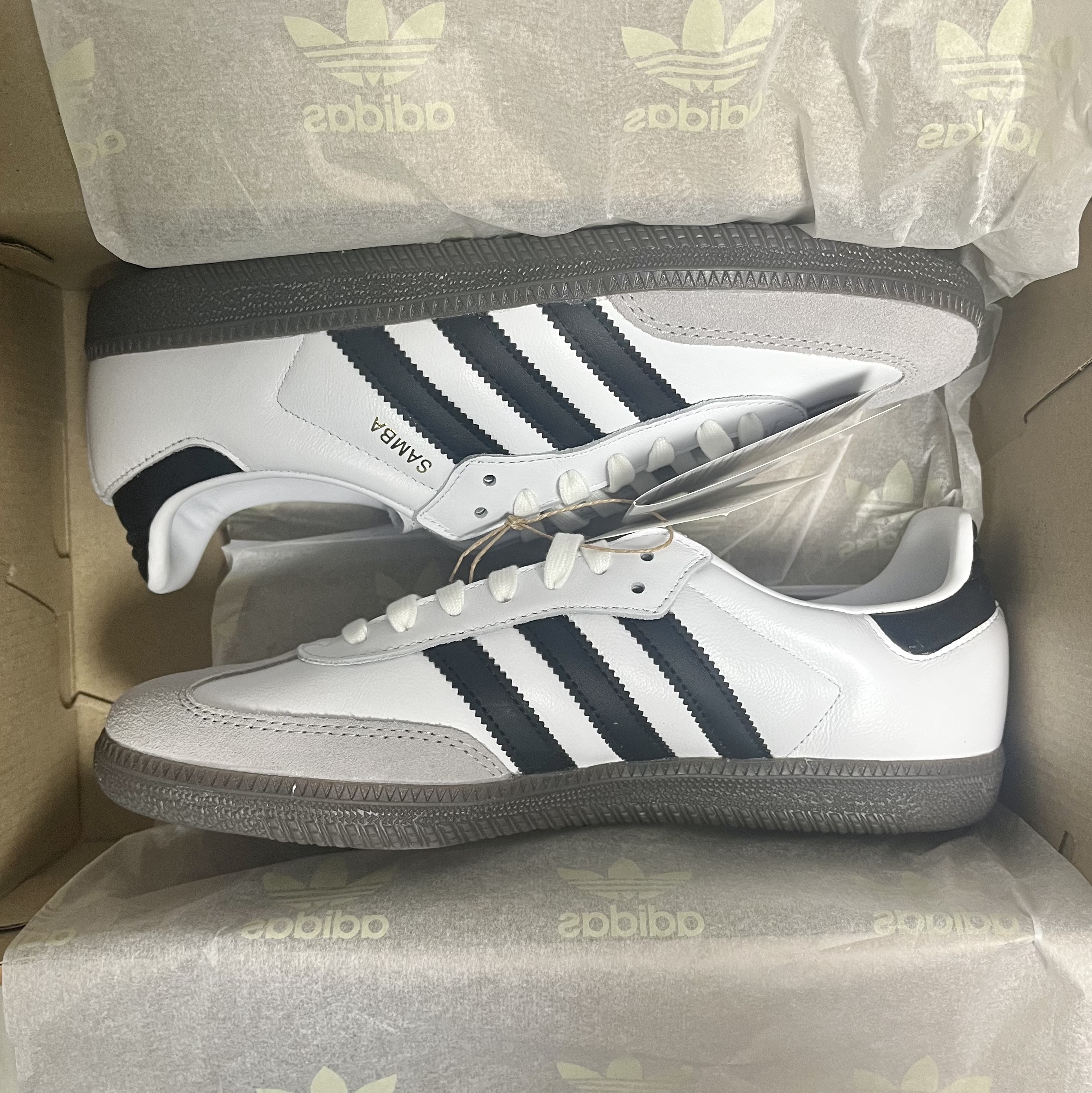 Adidas Samba OG Cloud White 착용 스타일
