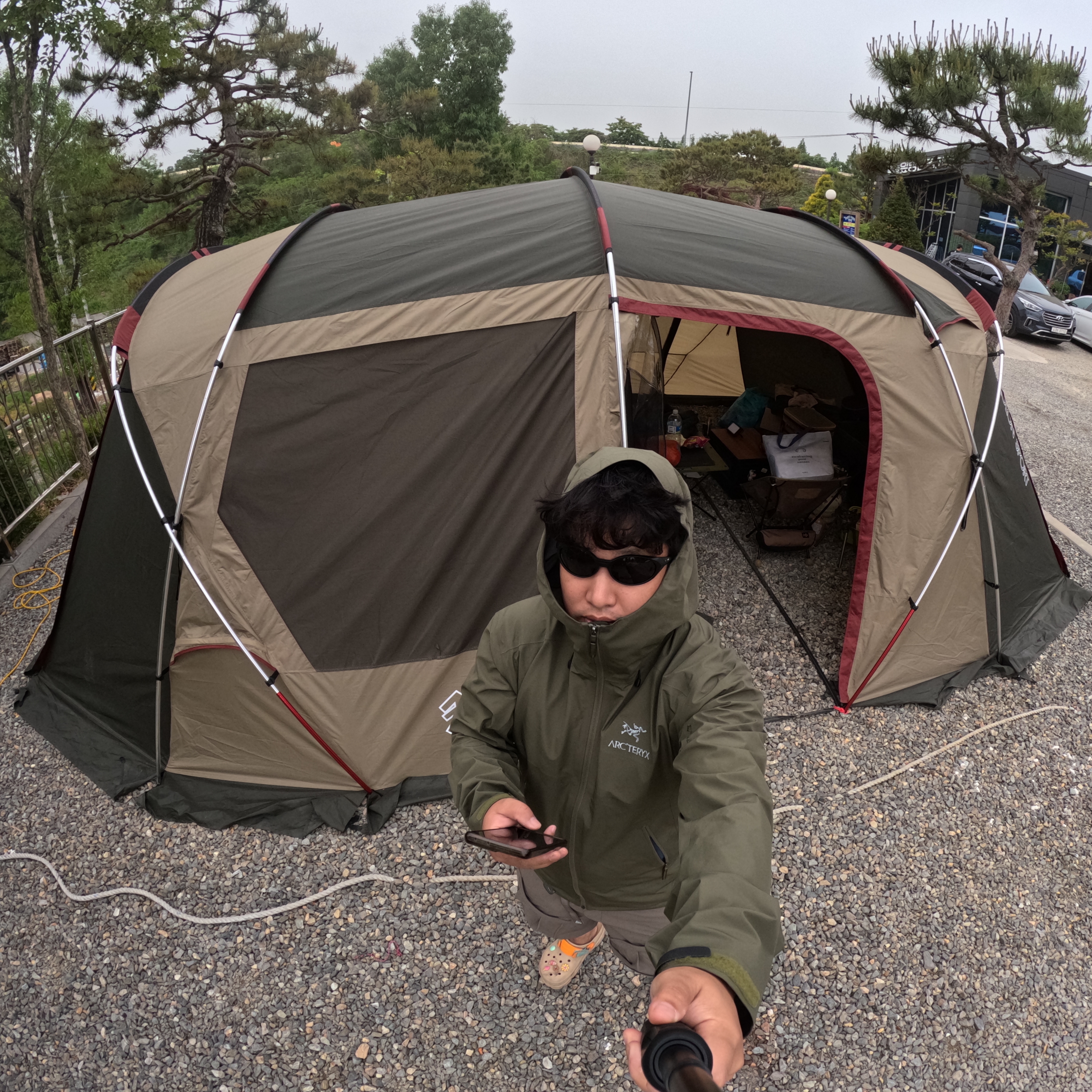 Arc'teryx Beta LT Jacket Tatsu, Nike ACG Smith Summit Cargo Pants Olive Grey - Asia 착용 스타일