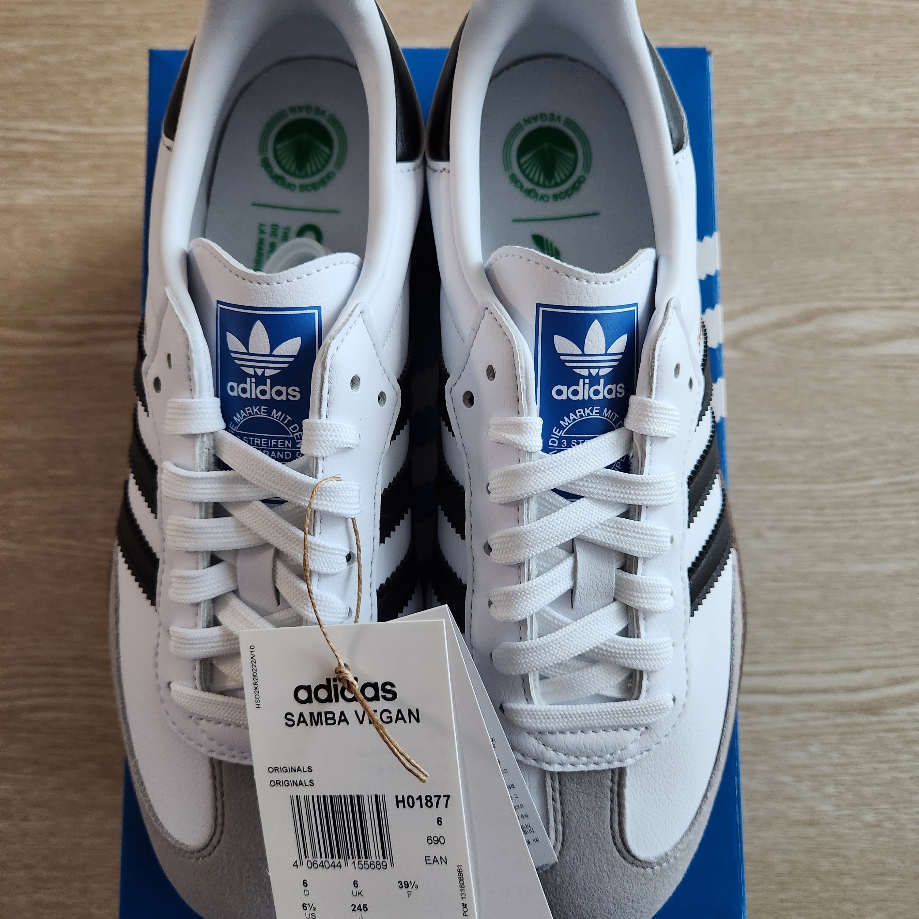 Adidas Samba Vegan White Black 착용 스타일