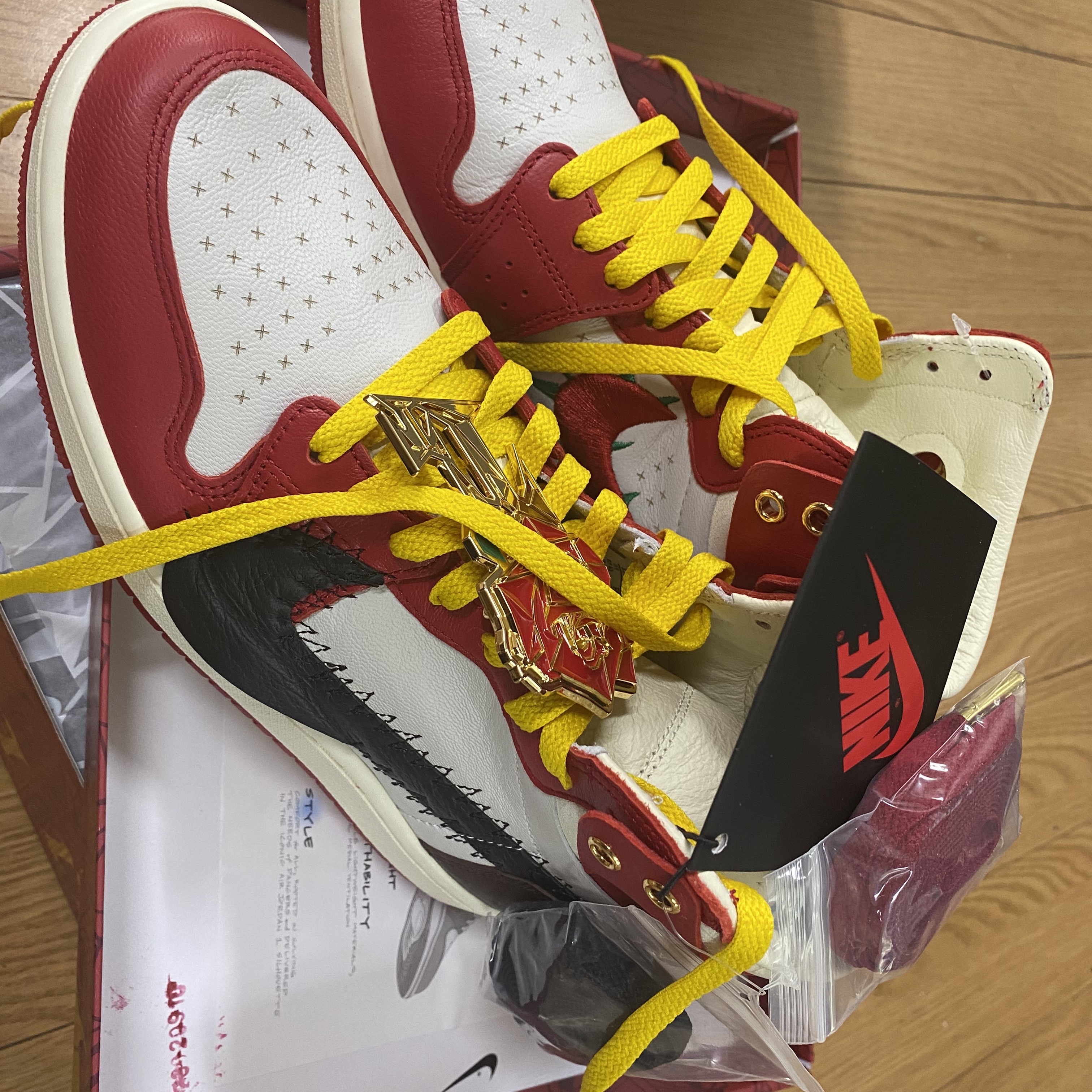 (W) Jordan 1 x Teyana Taylor Zoom CMFT 2 Gym Red 착용 스타일 - 2