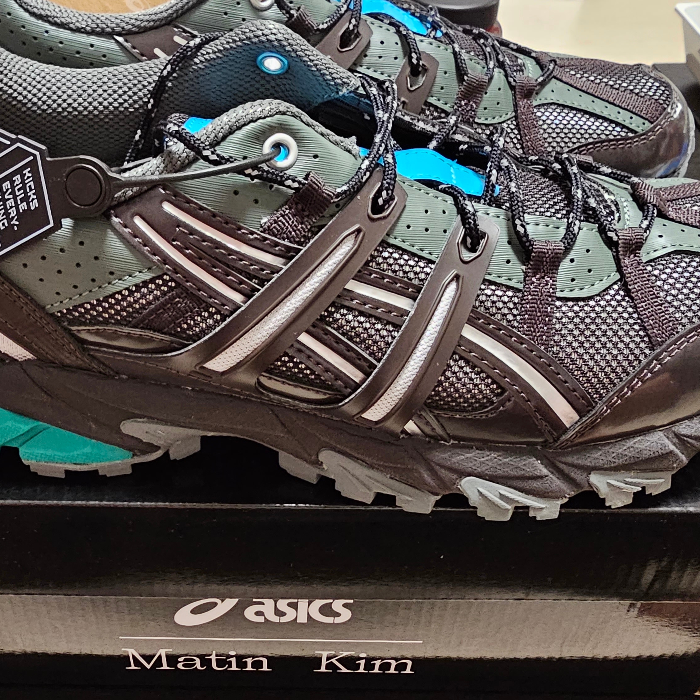 (W) Asics x Matin Kim Gel-Sonoma 15-50 Black Pure Silver 착용 스타일 - 2