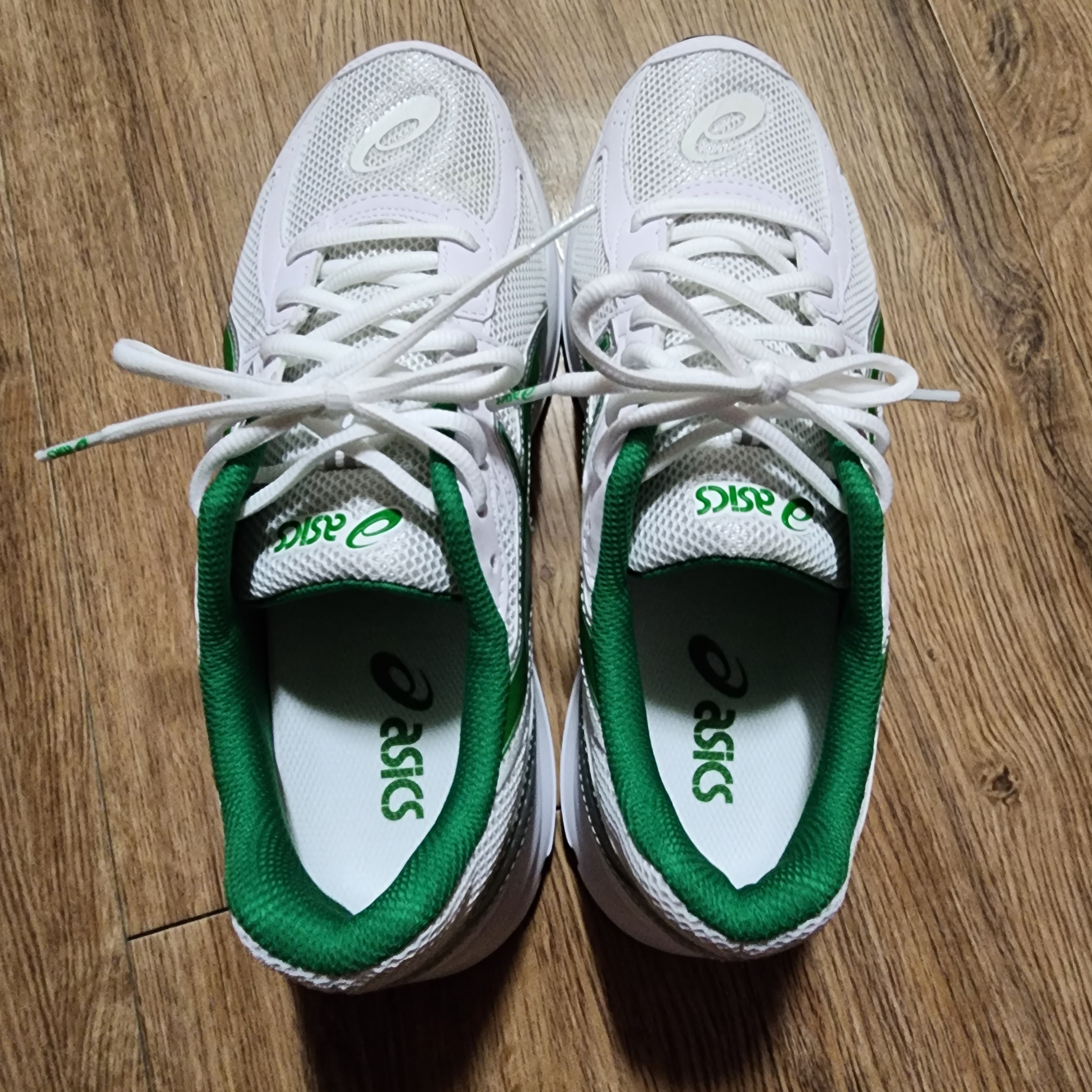 Asics Jog 100 S White Green - 2E Wide 착용 스타일 - 3