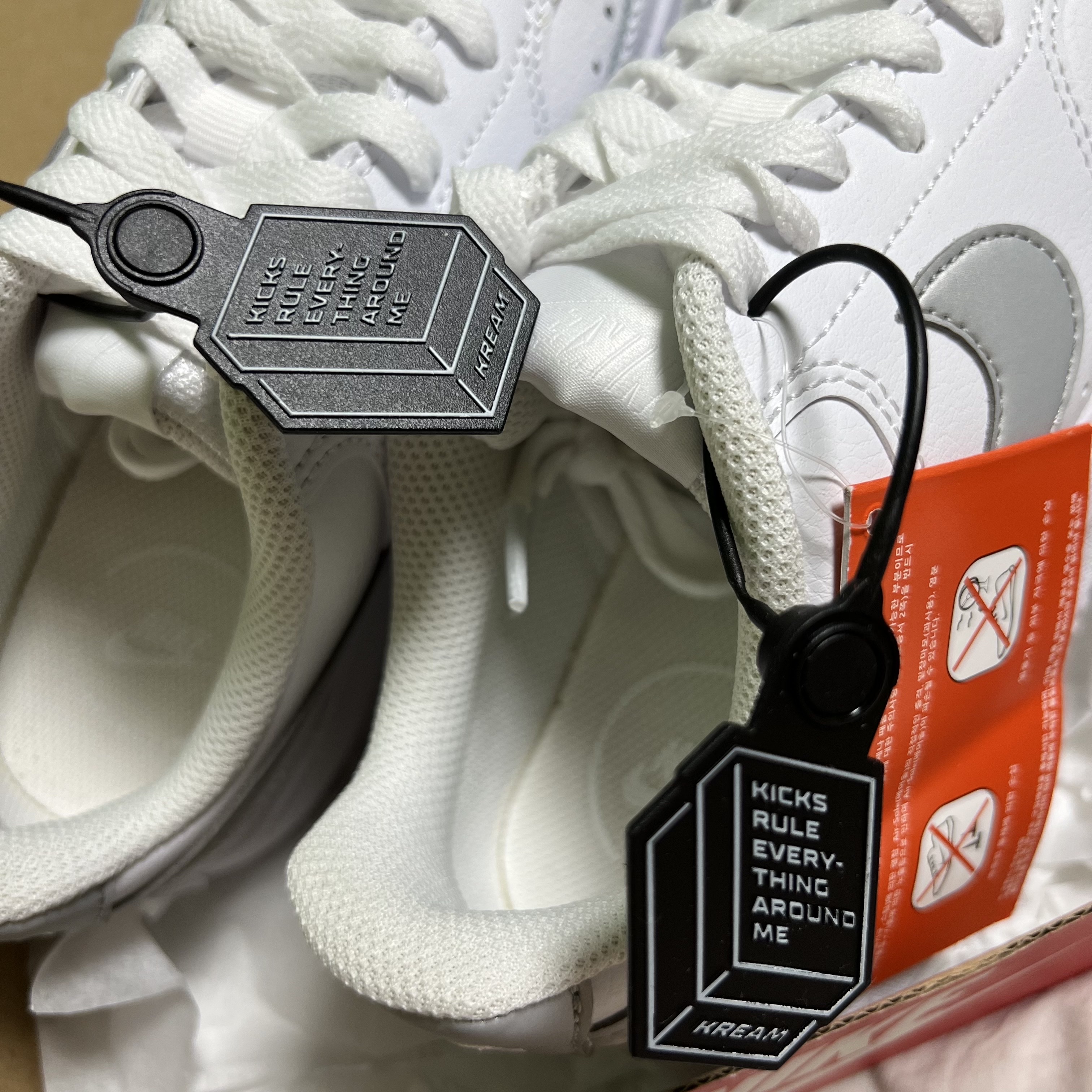 (W) Nike Court Vision Alta LTR White Metallic Platinum 착용 스타일