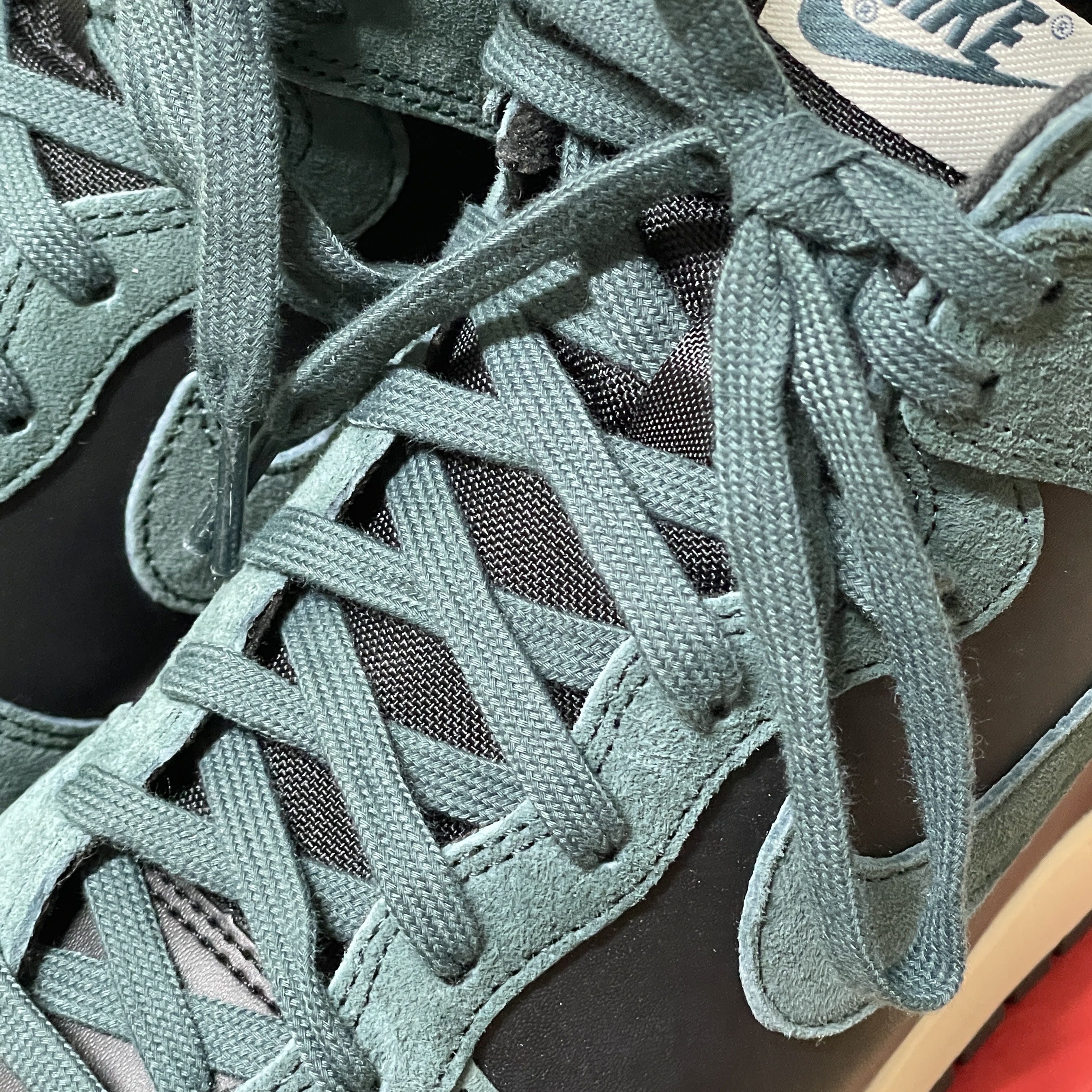 Nike Dunk High Retro PRM Faded Spruce 착용 스타일