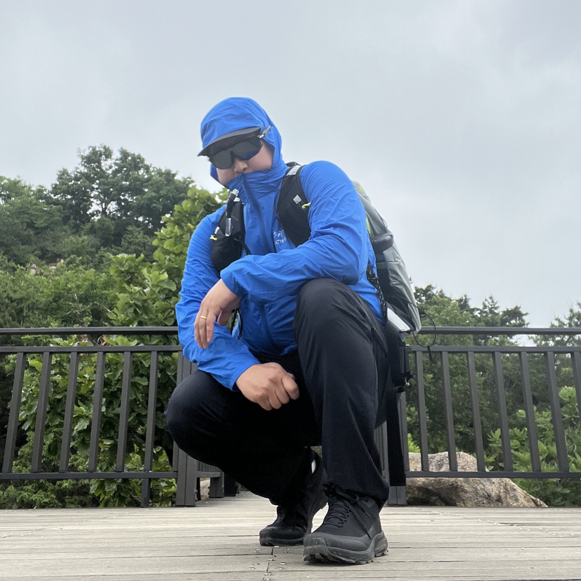 Arc'teryx Nodin Jacket Fluidity, Arc'teryx Norvan Cap Black 착용 스타일