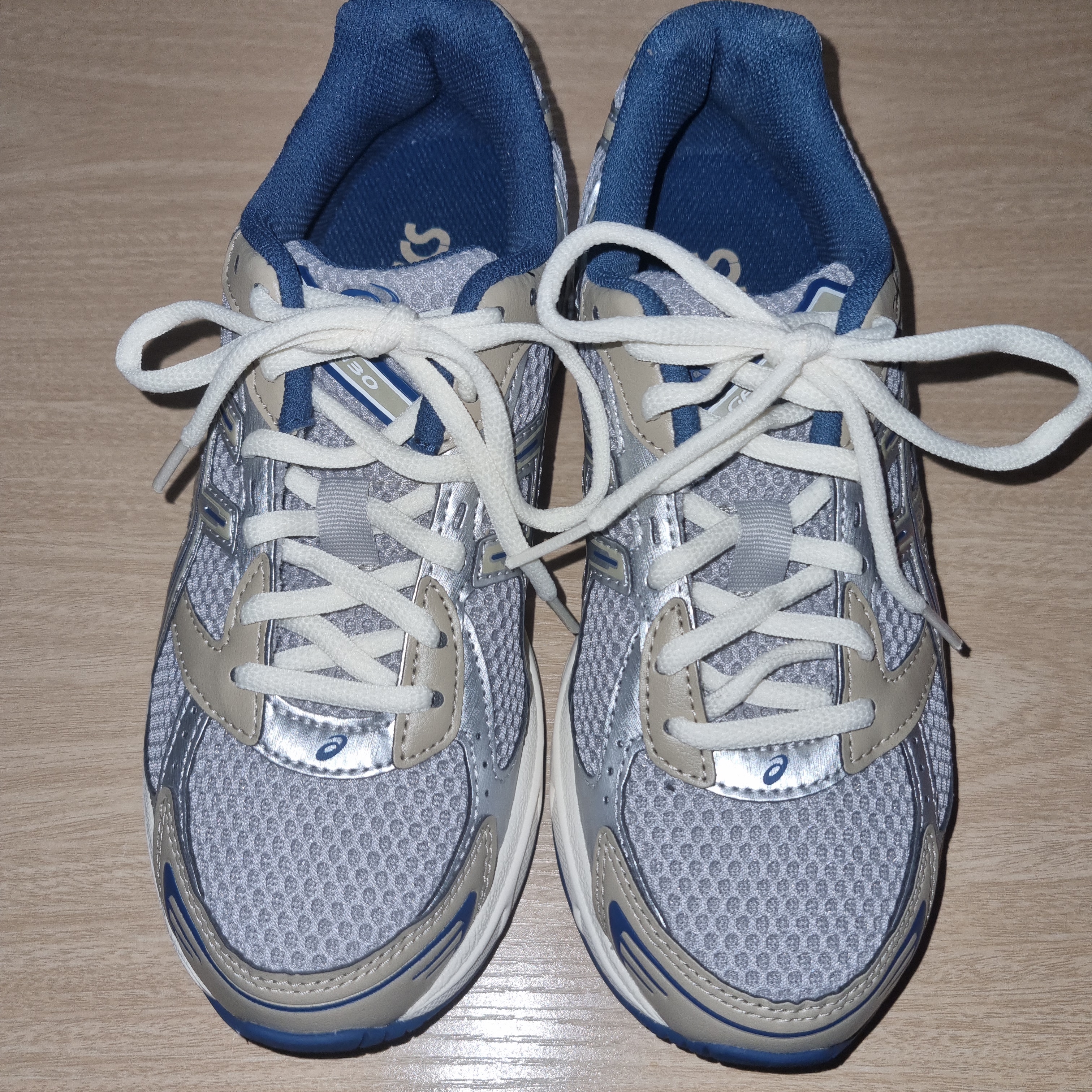 Asics Gel-1130 Oyster Grey Pure Silver 착용 스타일 - 2