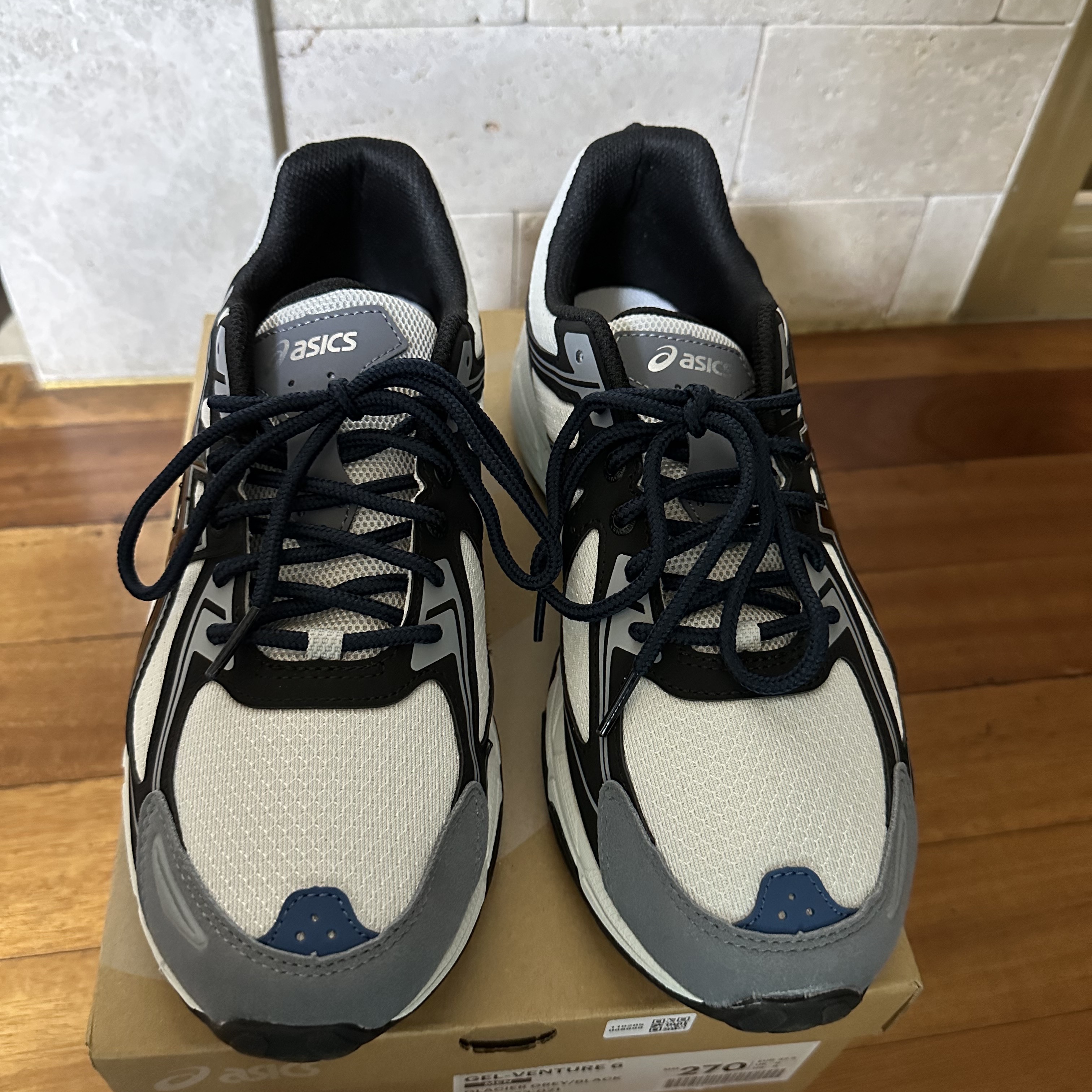 Asics Gel-Venture 6 SPS Glacier Grey 착용 스타일
