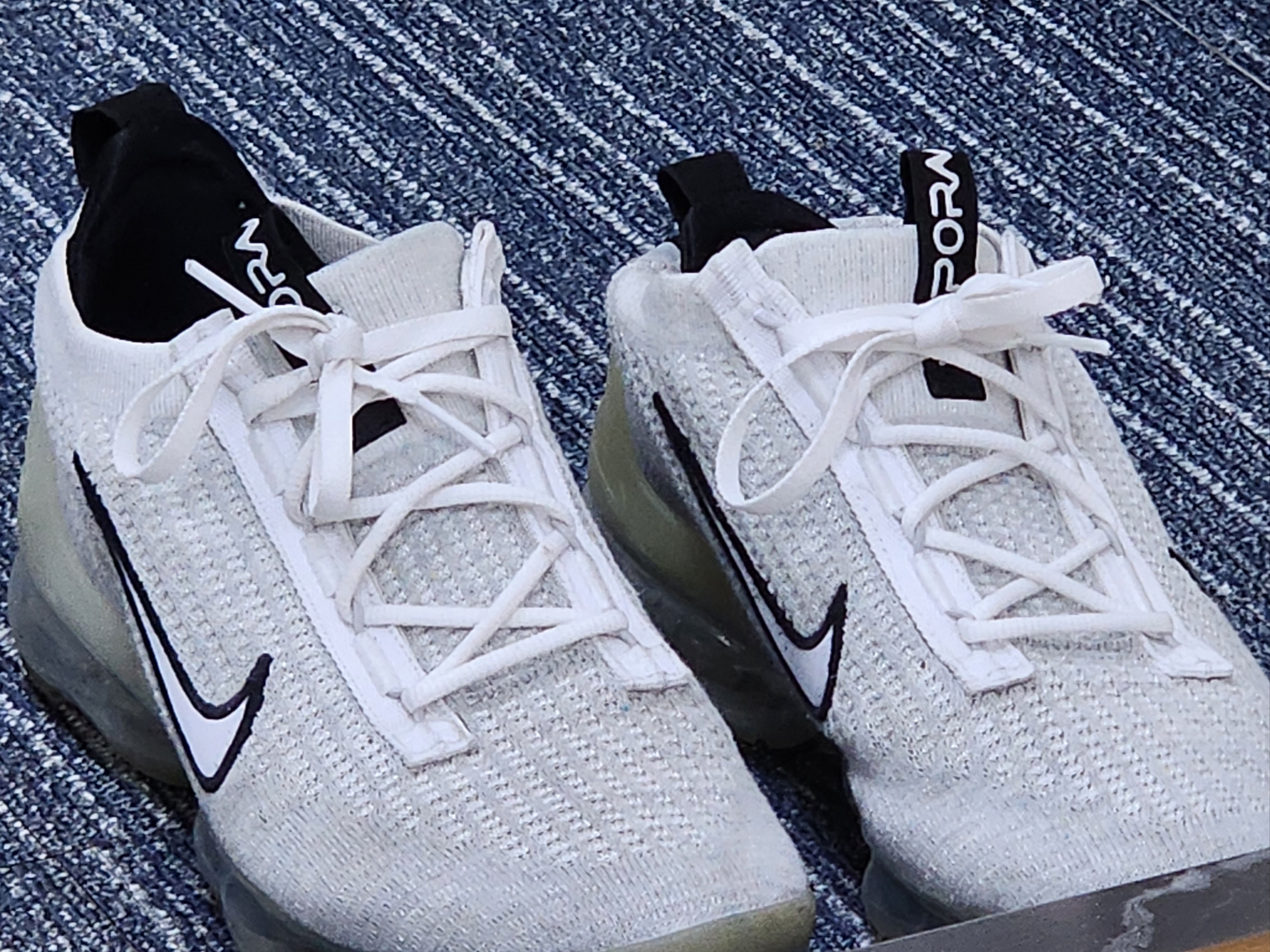 Nike Air VaporMax 2021 Flyknit White 착용 스타일