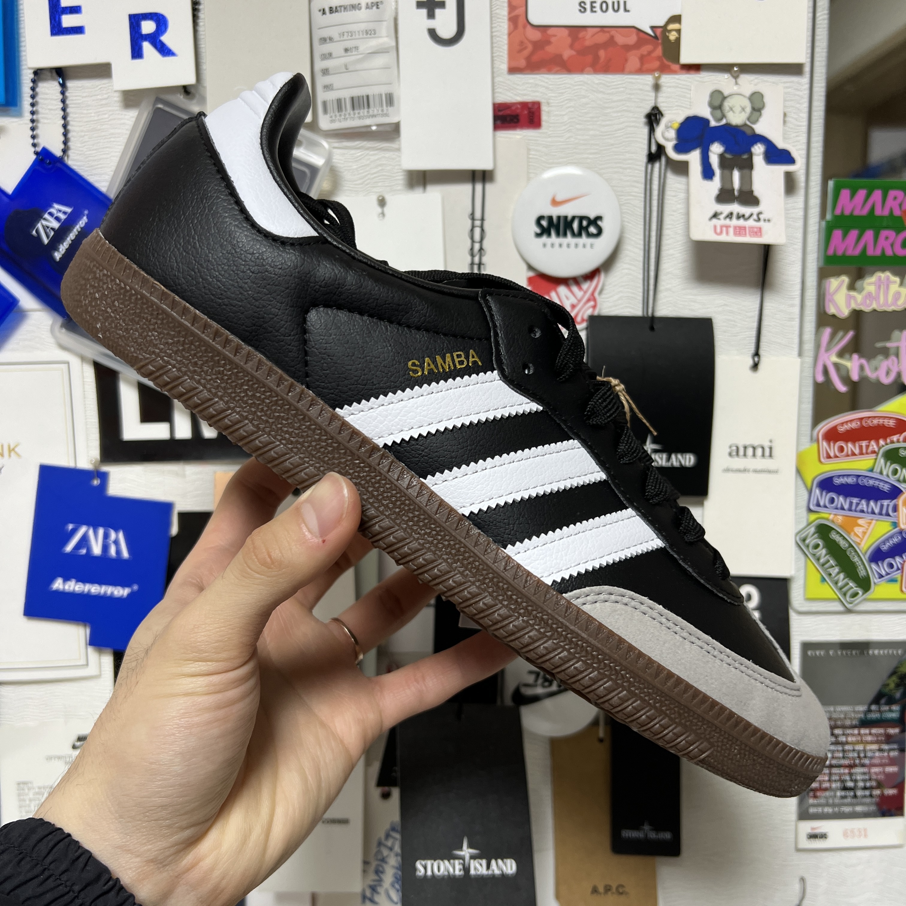 Adidas Samba Vegan Black White 착용 스타일