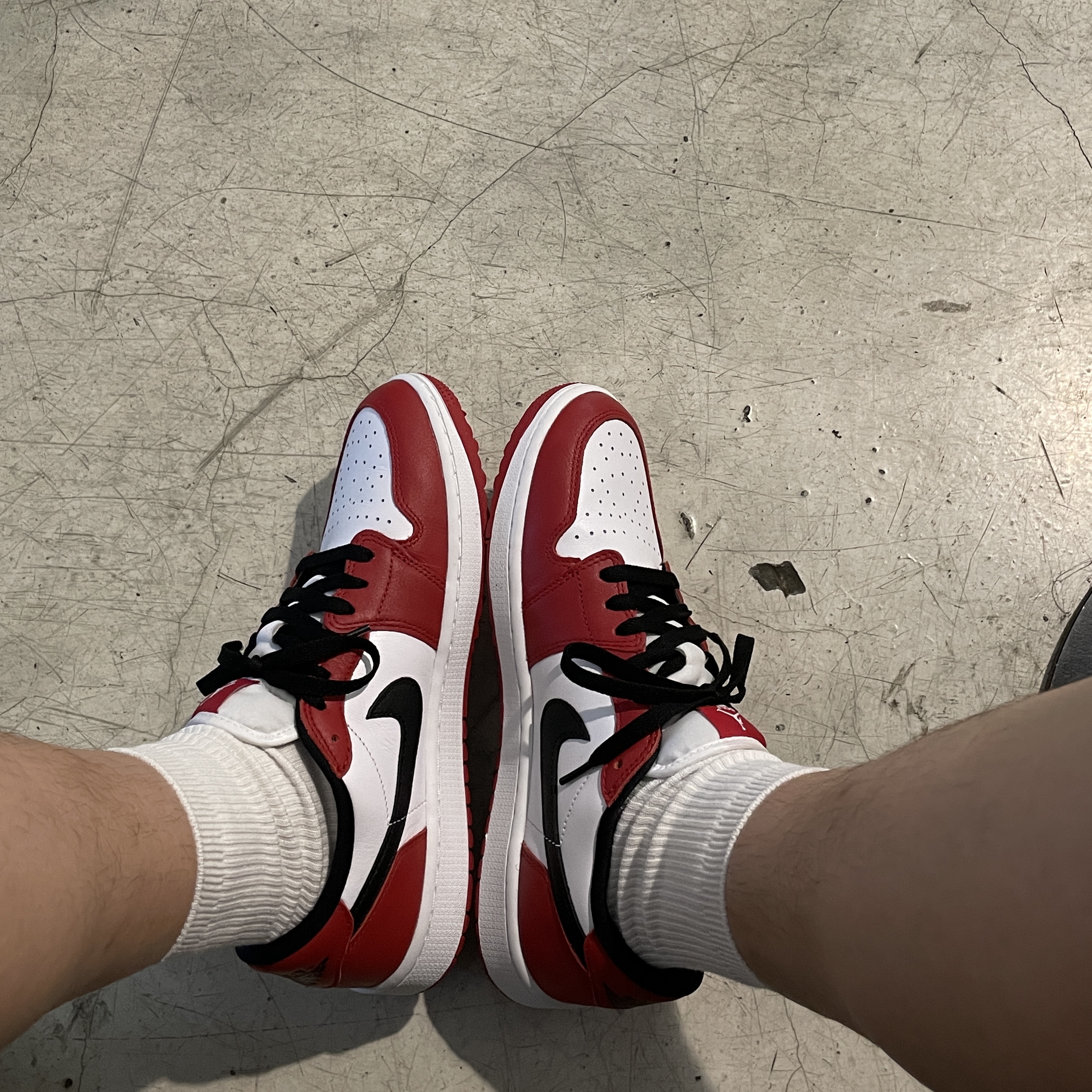 Jordan 1 Low Golf Chicago 착용 스타일