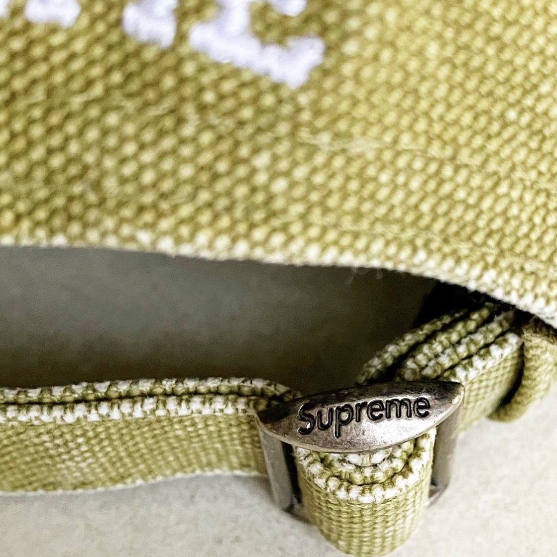 Supreme Pigment Canvas S Logo 6-Panel Olive - 23SS 착용 스타일 - 3