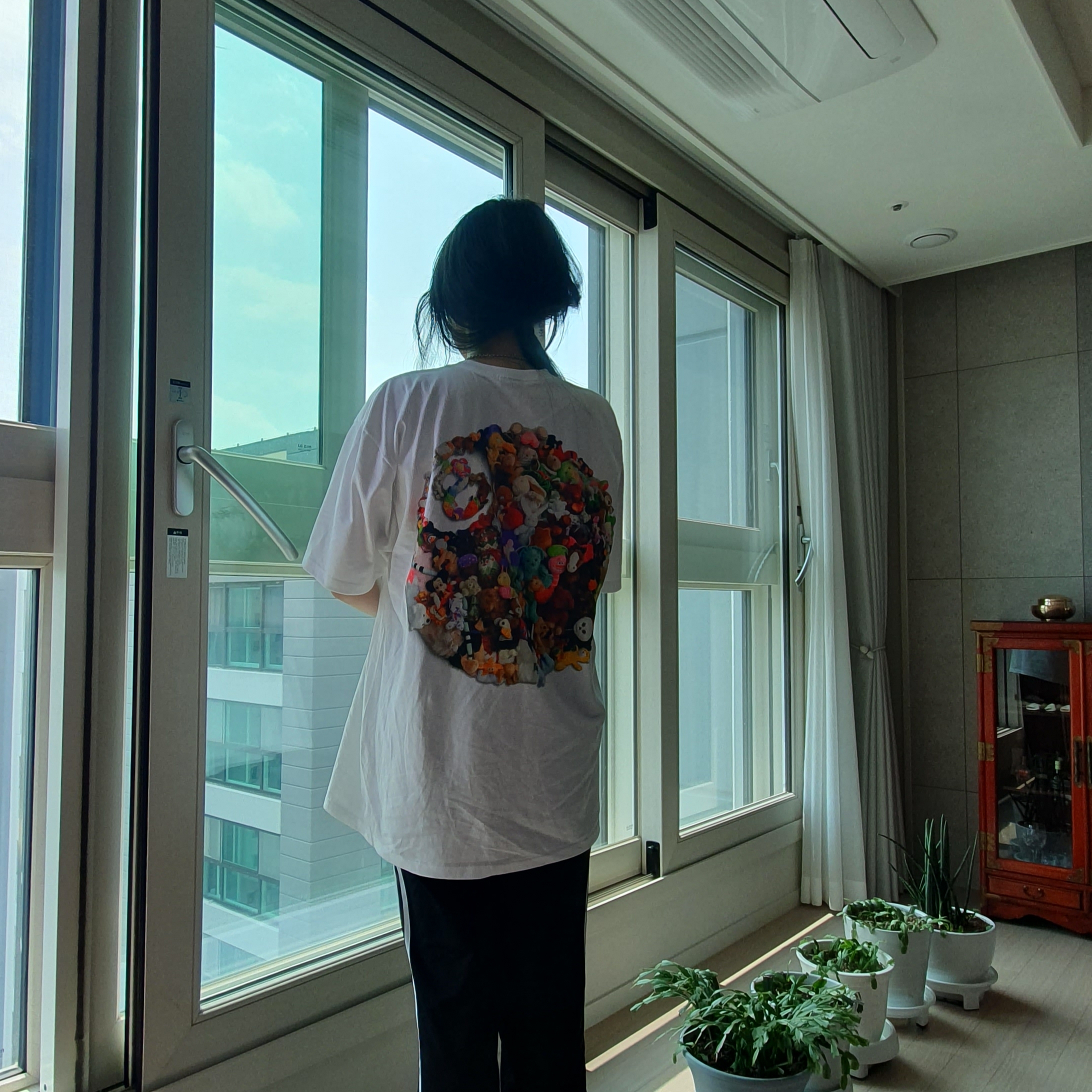 Stussy Plush T-Shirt White 착용 스타일