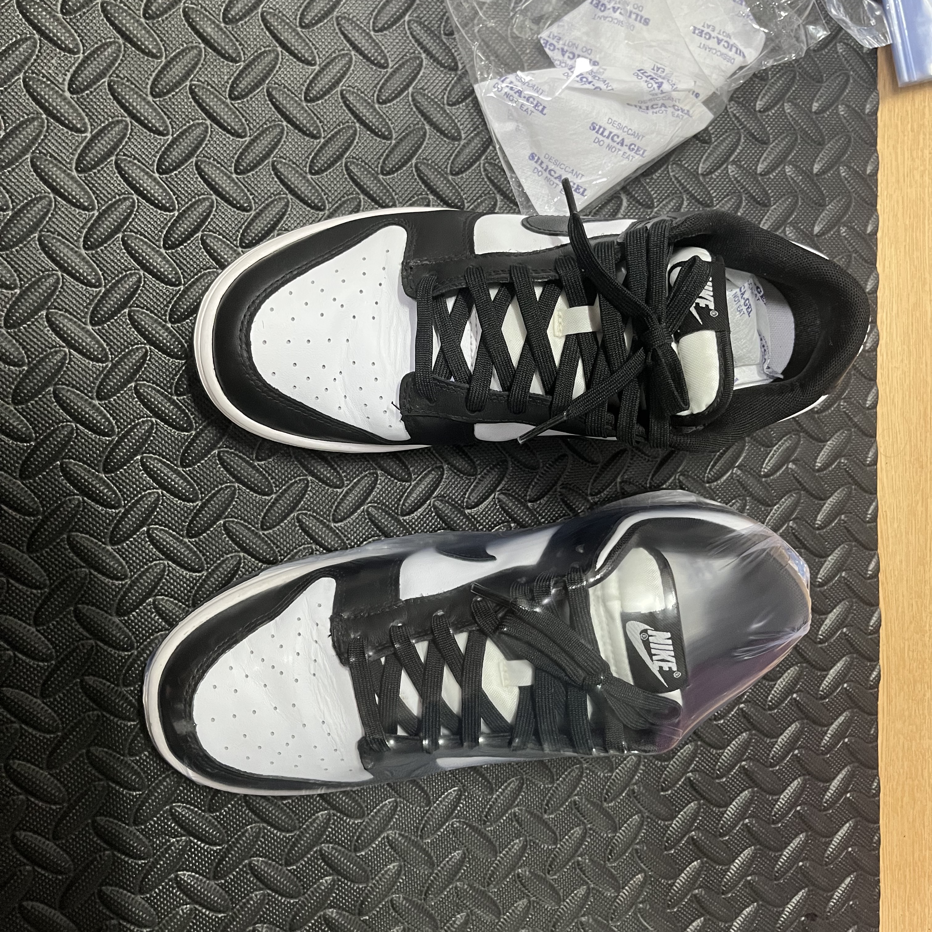 Nike Dunk Low Retro Black 착용 스타일