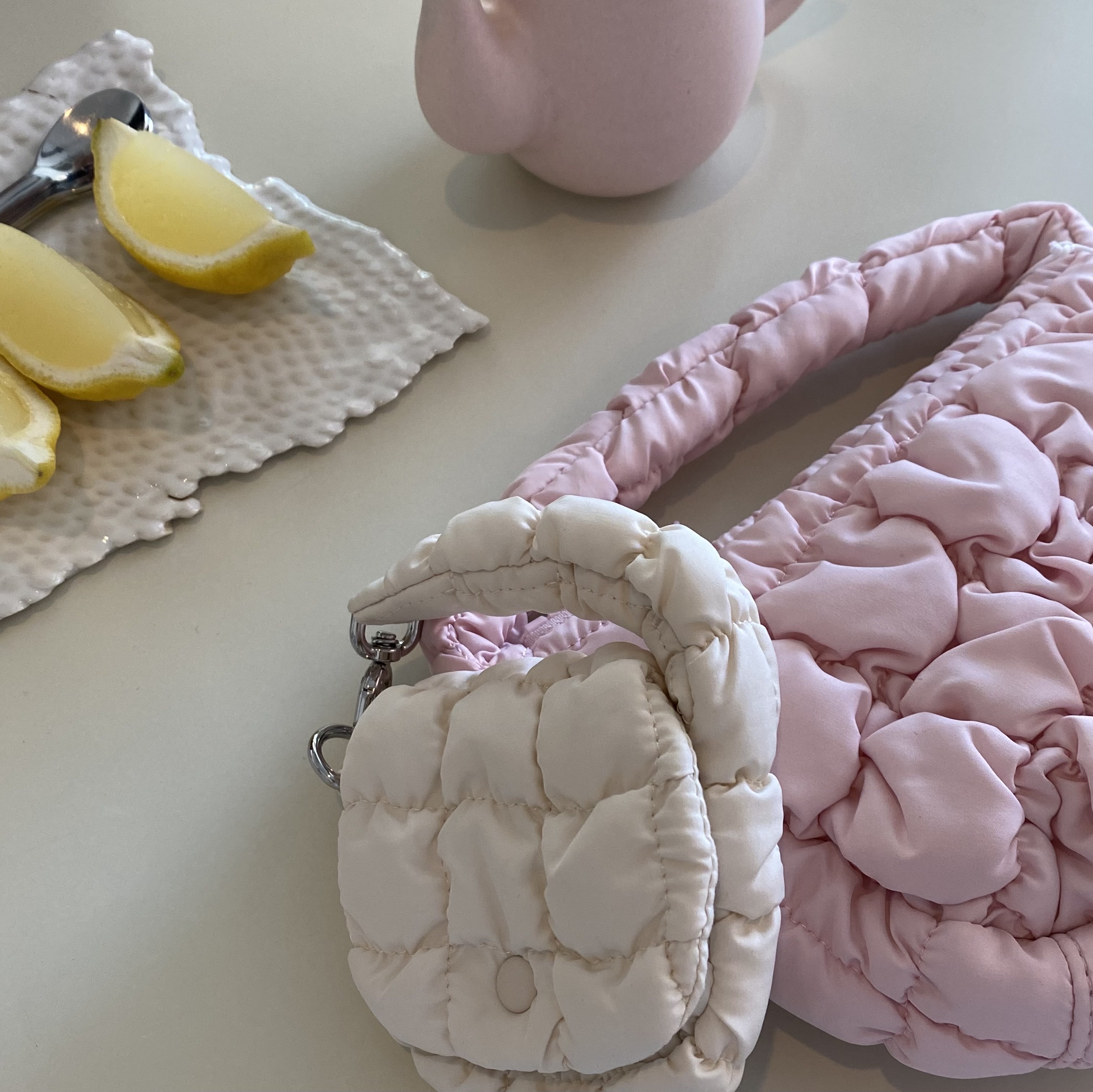 COS Quilted Micro Bag Pink 착용 스타일