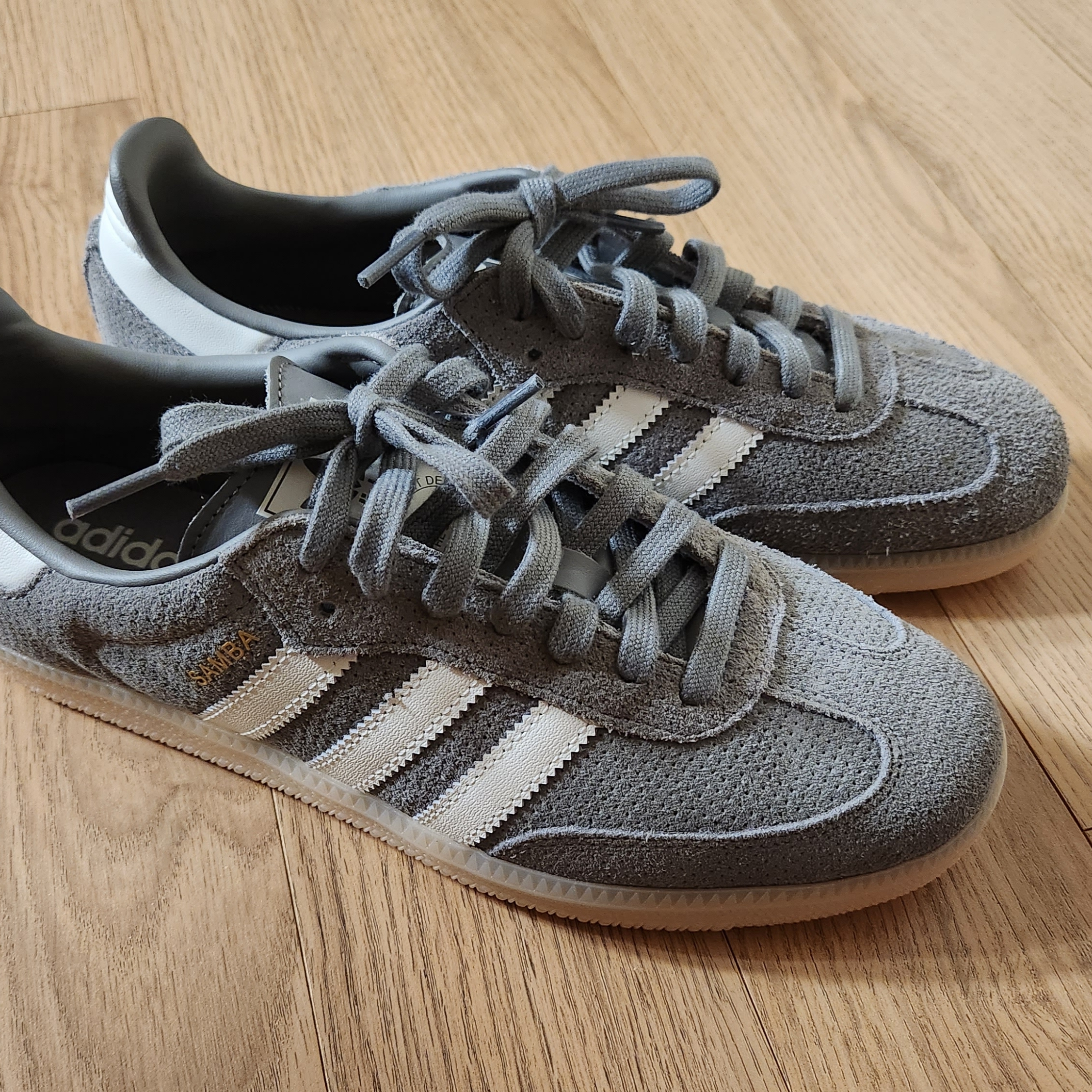 Adidas Samba OG Grey Three 착용 스타일 - 2