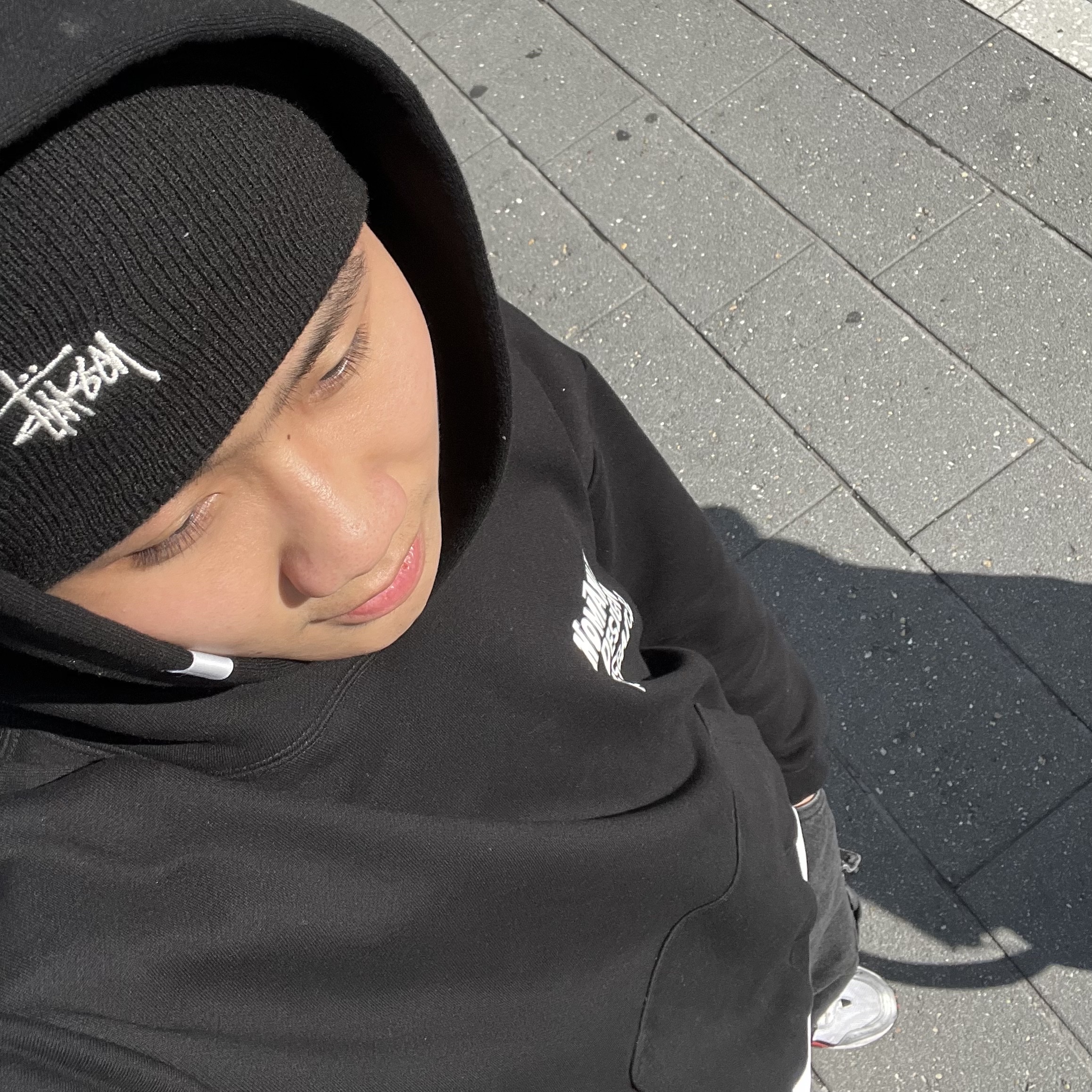 Stussy Basic Skullcap Beanie Black, Asics Gel-1090 White Black 착용 스타일 - 3